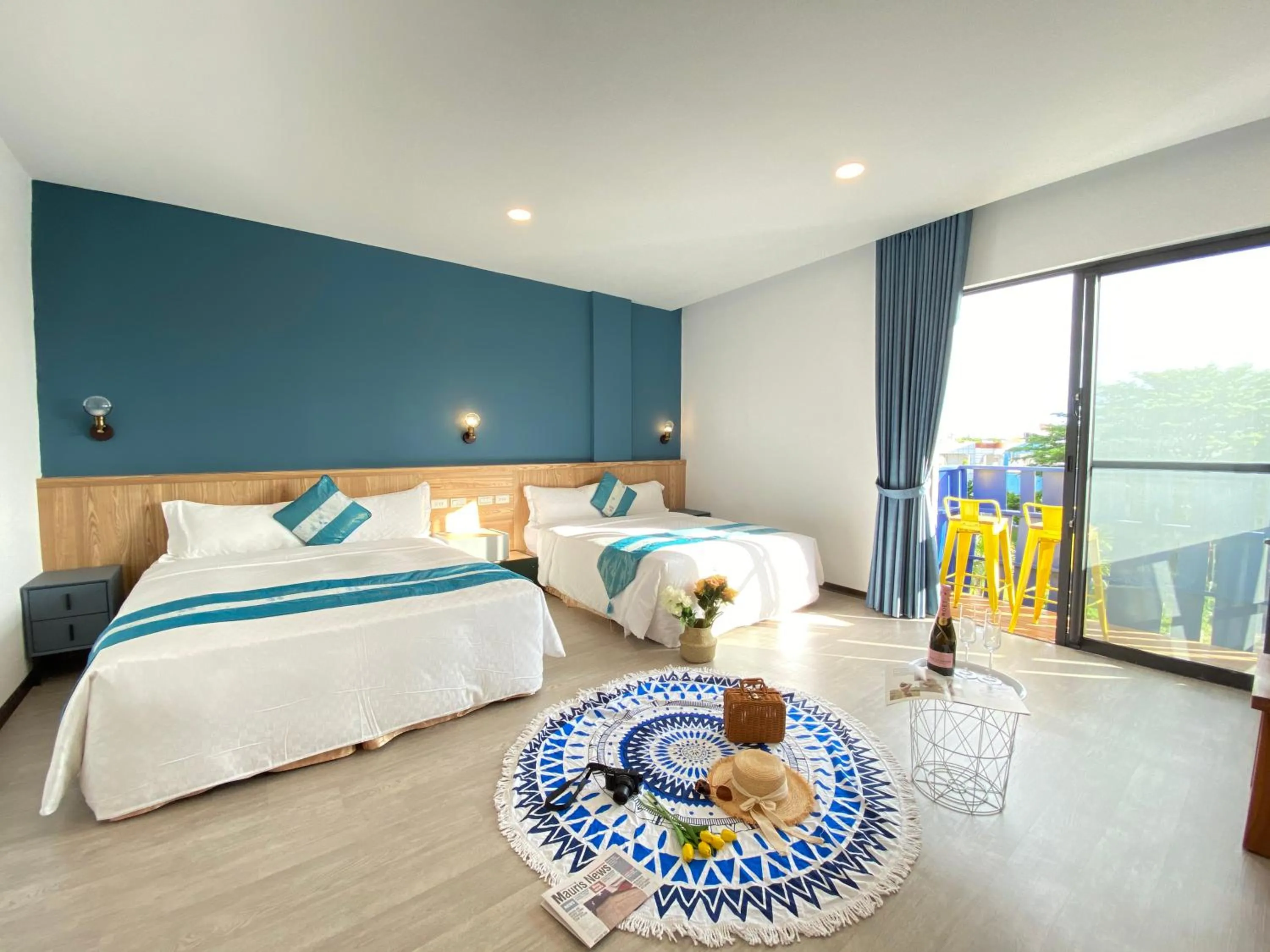 Photo of the whole room, Bed in Kenting Sunhow Inn