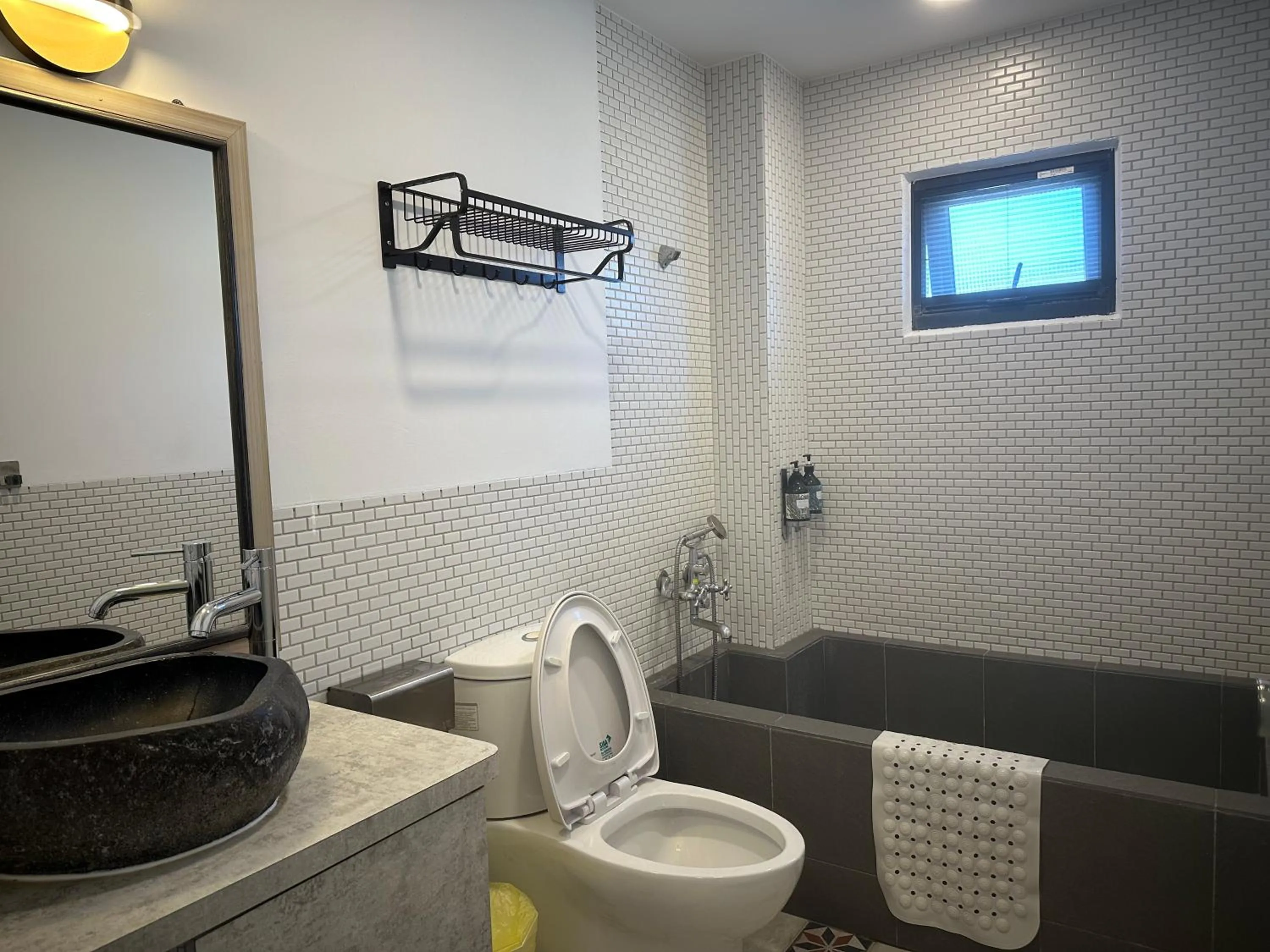 Bathroom in Kenting Sunhow Inn