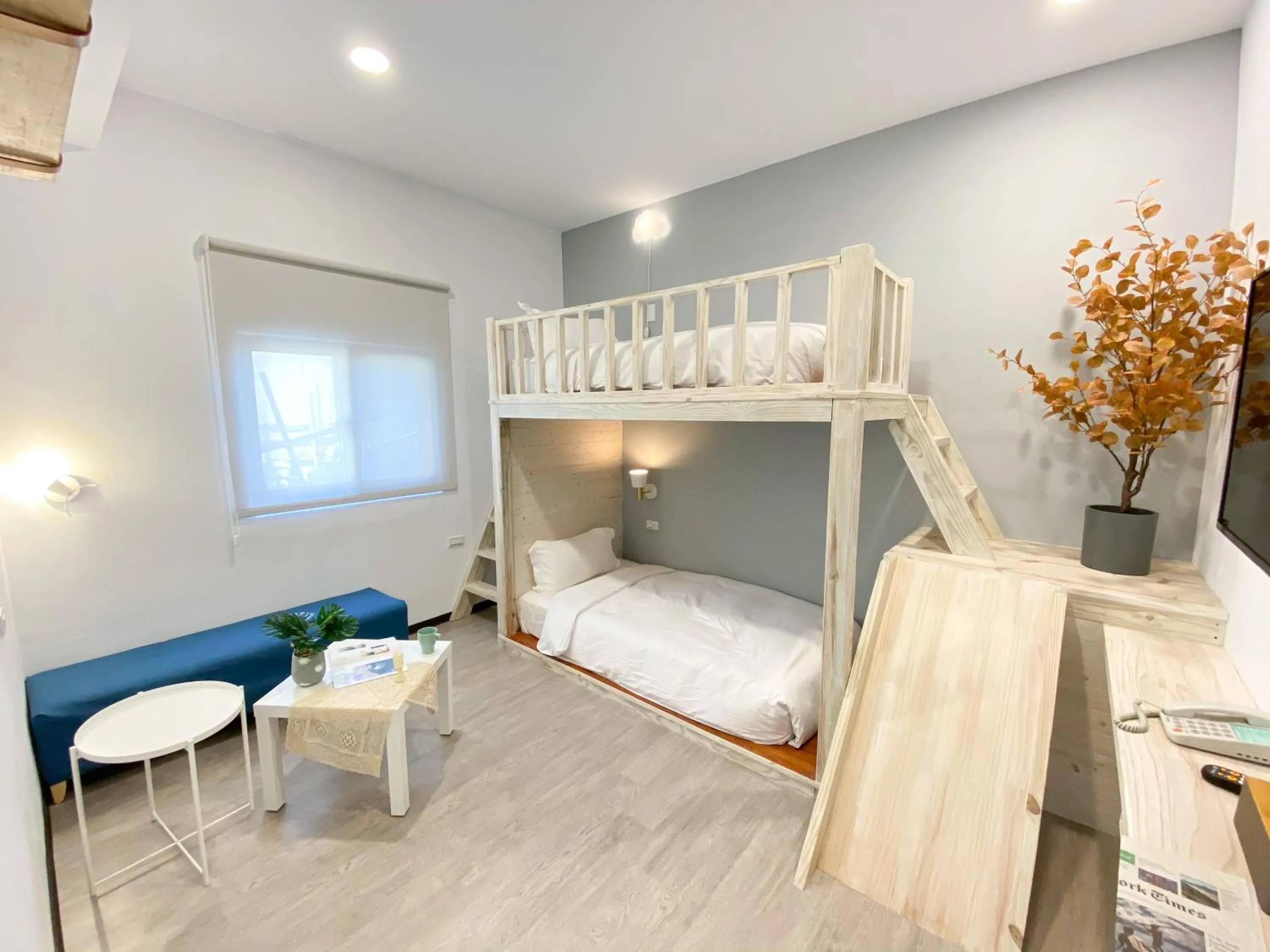 Photo of the whole room, Bed in Kenting Sunhow Inn