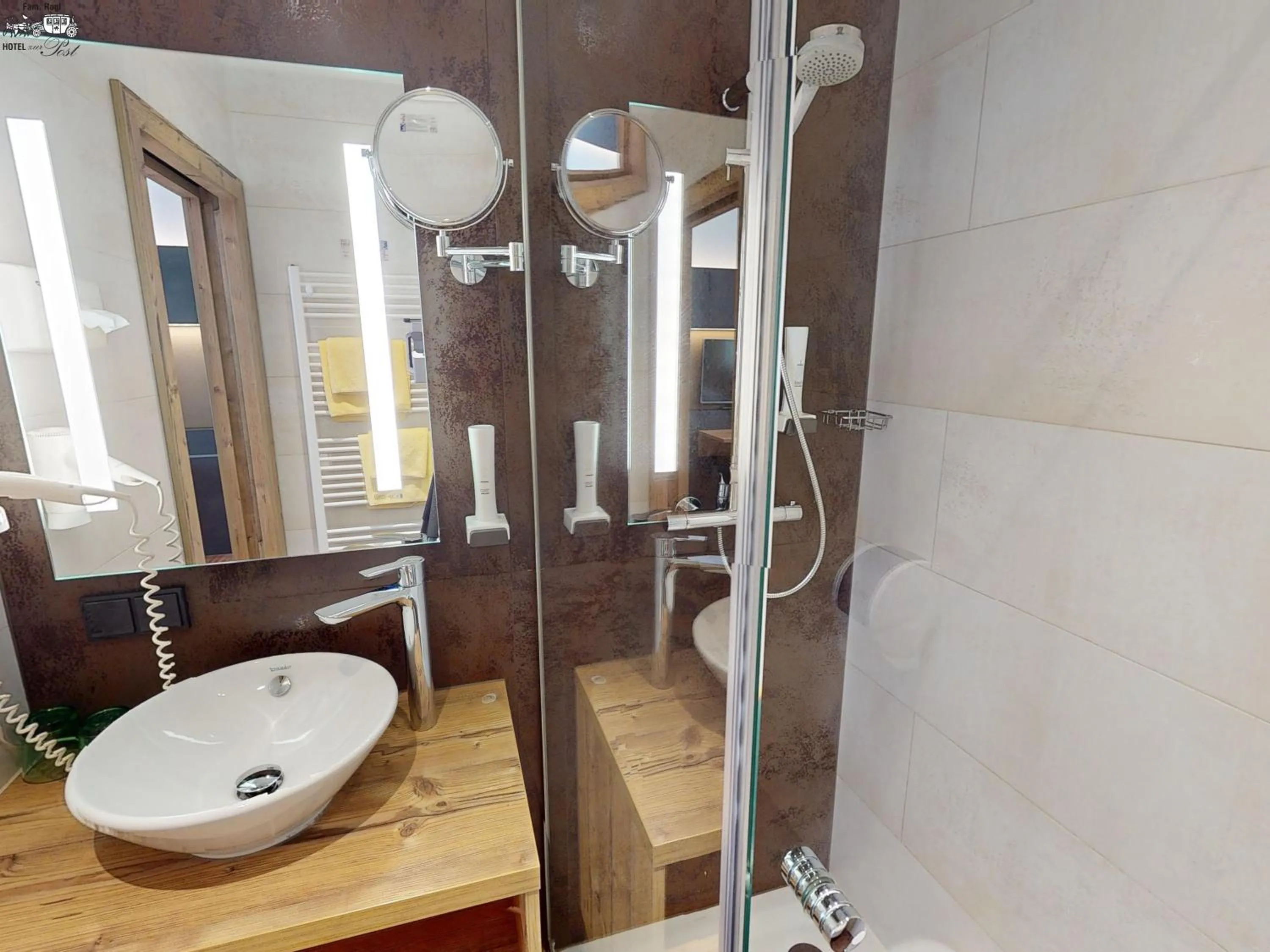 Bathroom in Hotel zur Post