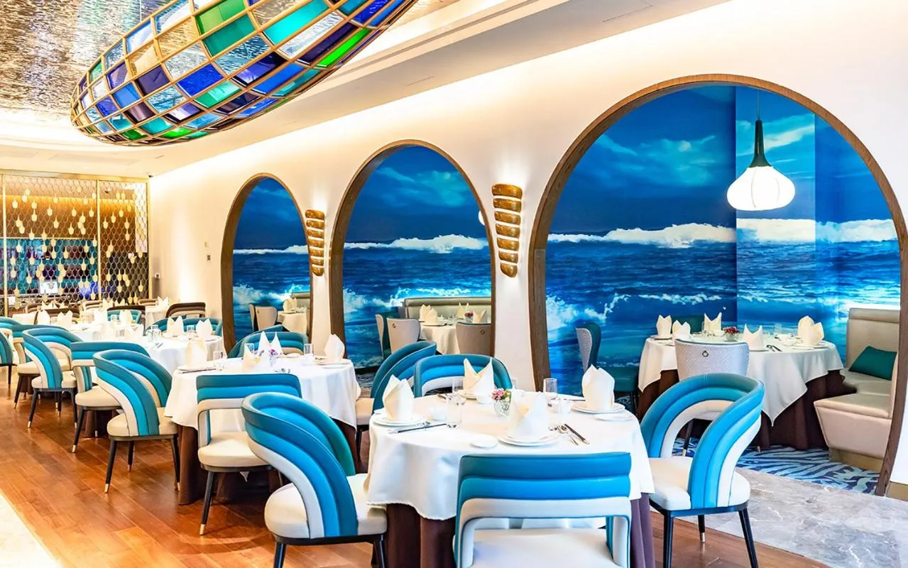 Restaurant/places to eat in Shanghai Haichang Ocean Park Resort Hotel