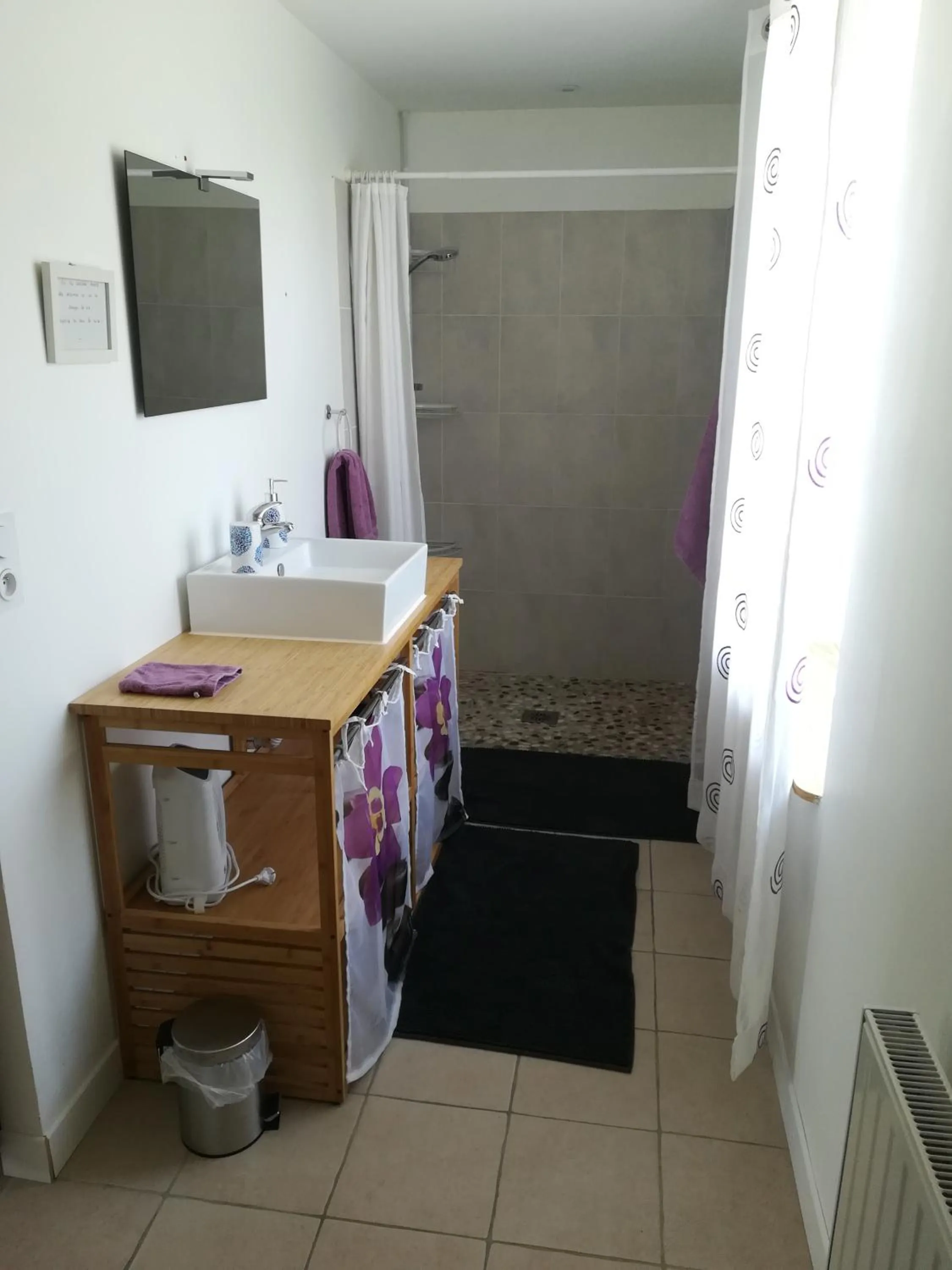 Bathroom in Les Marmottes Charentaises