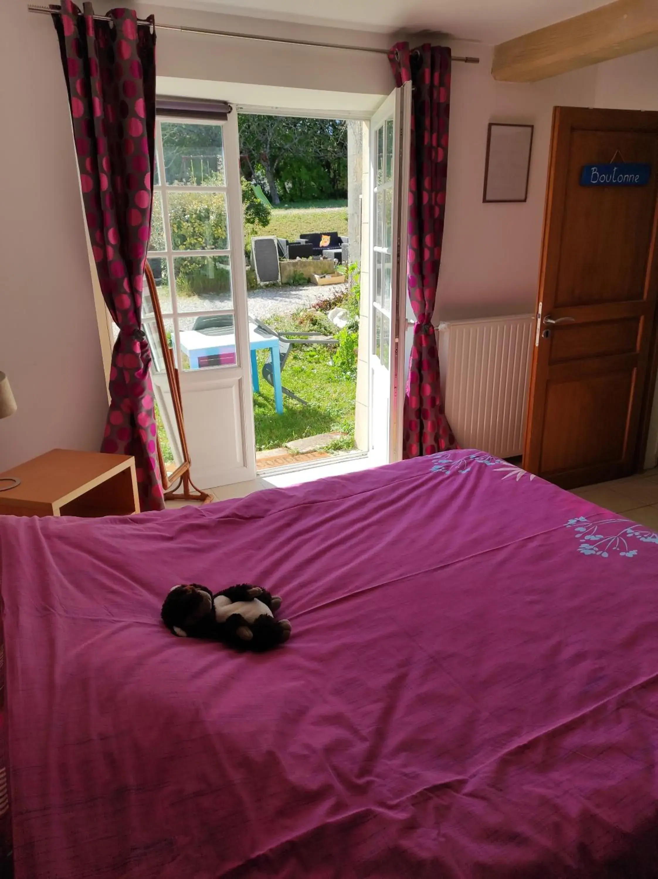 Family Room with Garden View - single occupancy in Les Marmottes Charentaises Family Room with Garden View - single occupancy in Les Marmottes Charentaises