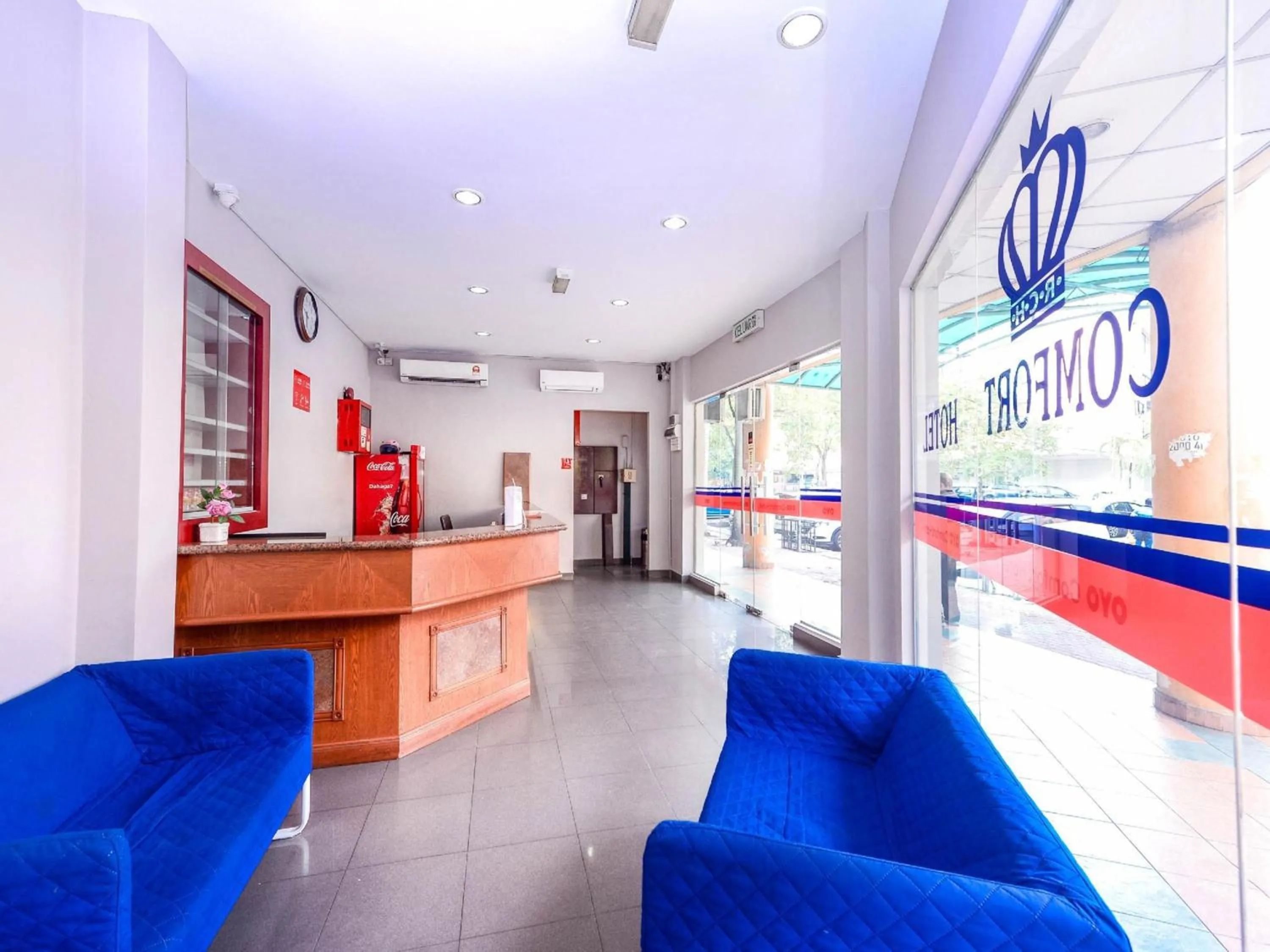 Lobby or reception in Super OYO 828 Comfort Hotel Shah Alam
