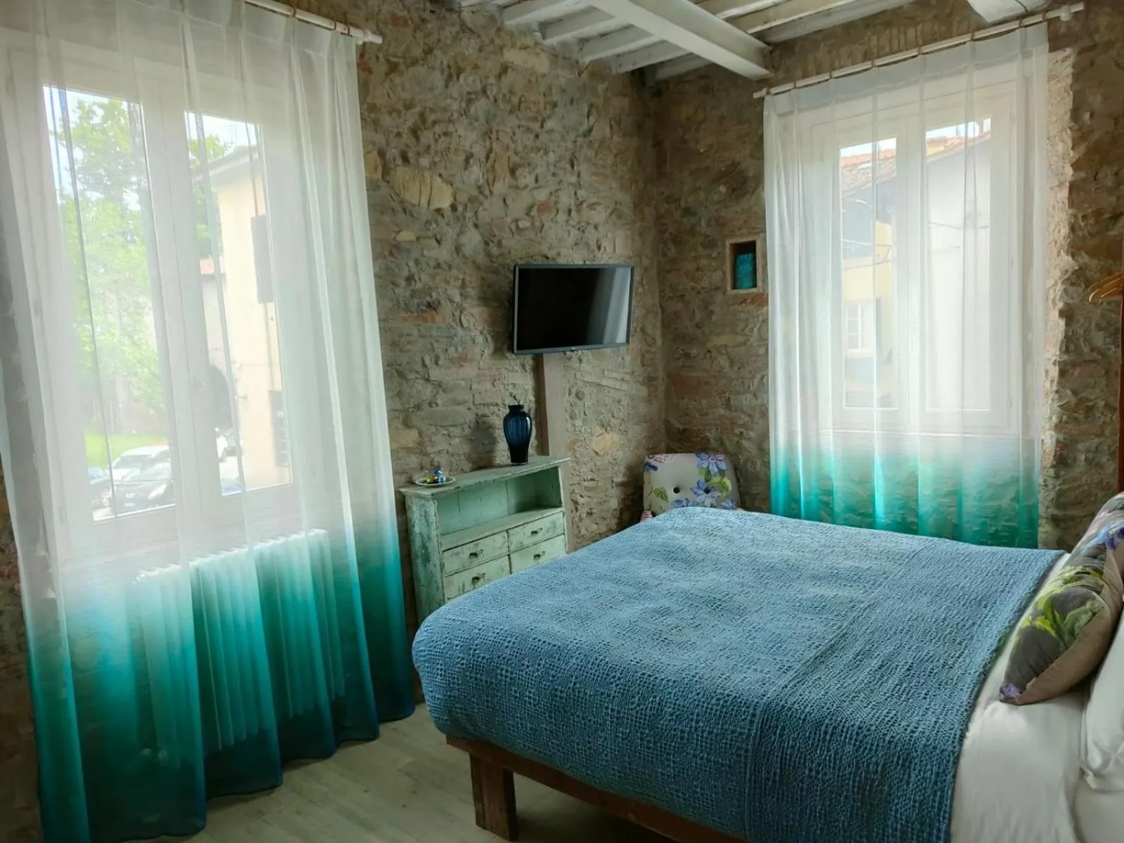 Bed in Inside the Wall