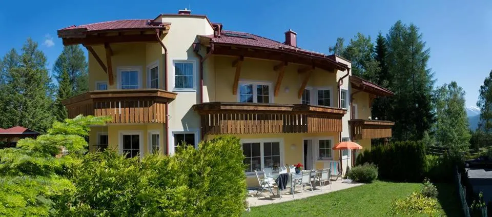 Facade/entrance in Haus Elisengrund am Geigenbuehel - chalet privé