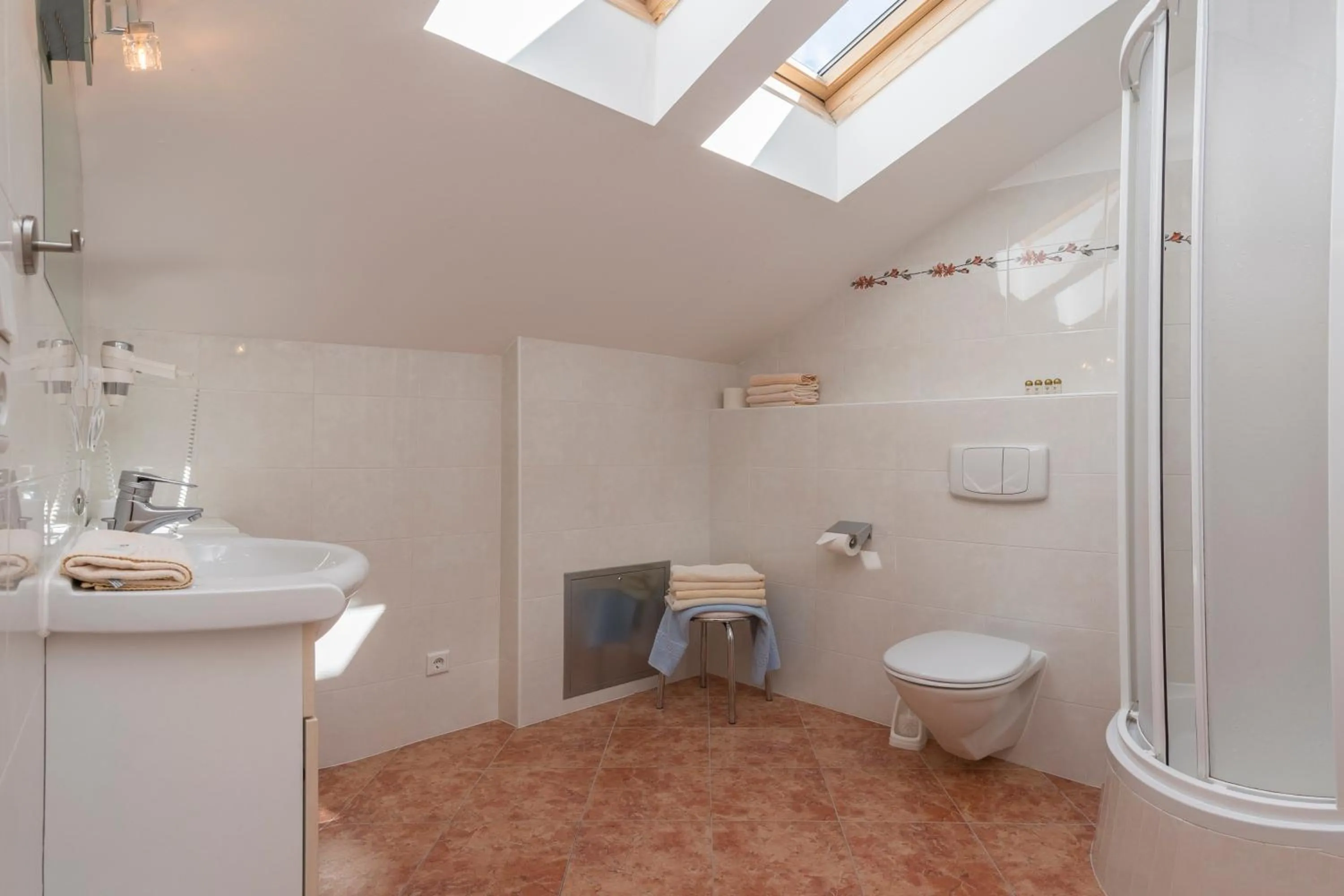 Bathroom in Haus Elisengrund am Geigenbuehel - chalet privé