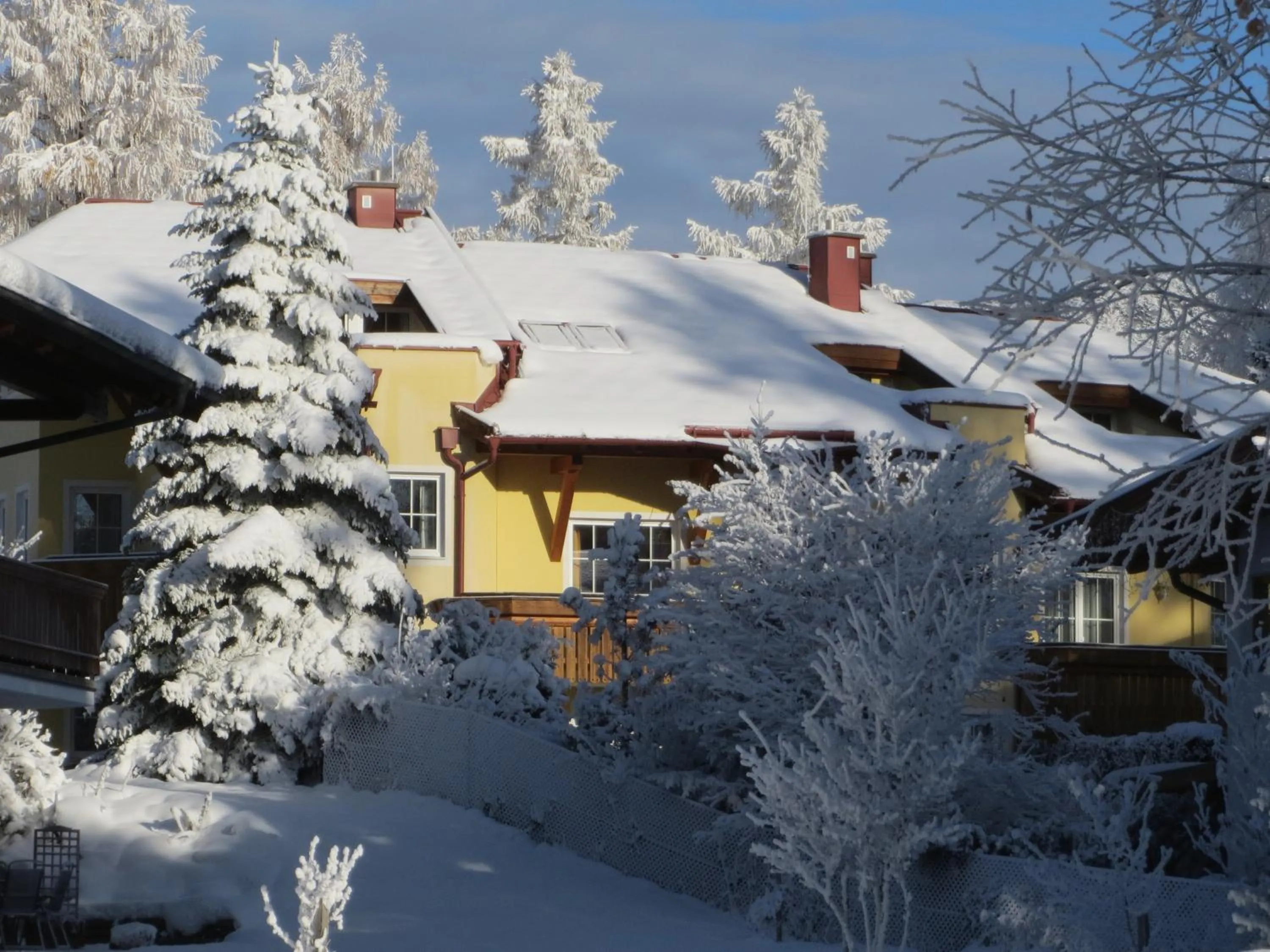 Property building in Haus Elisengrund am Geigenbuehel - chalet privé