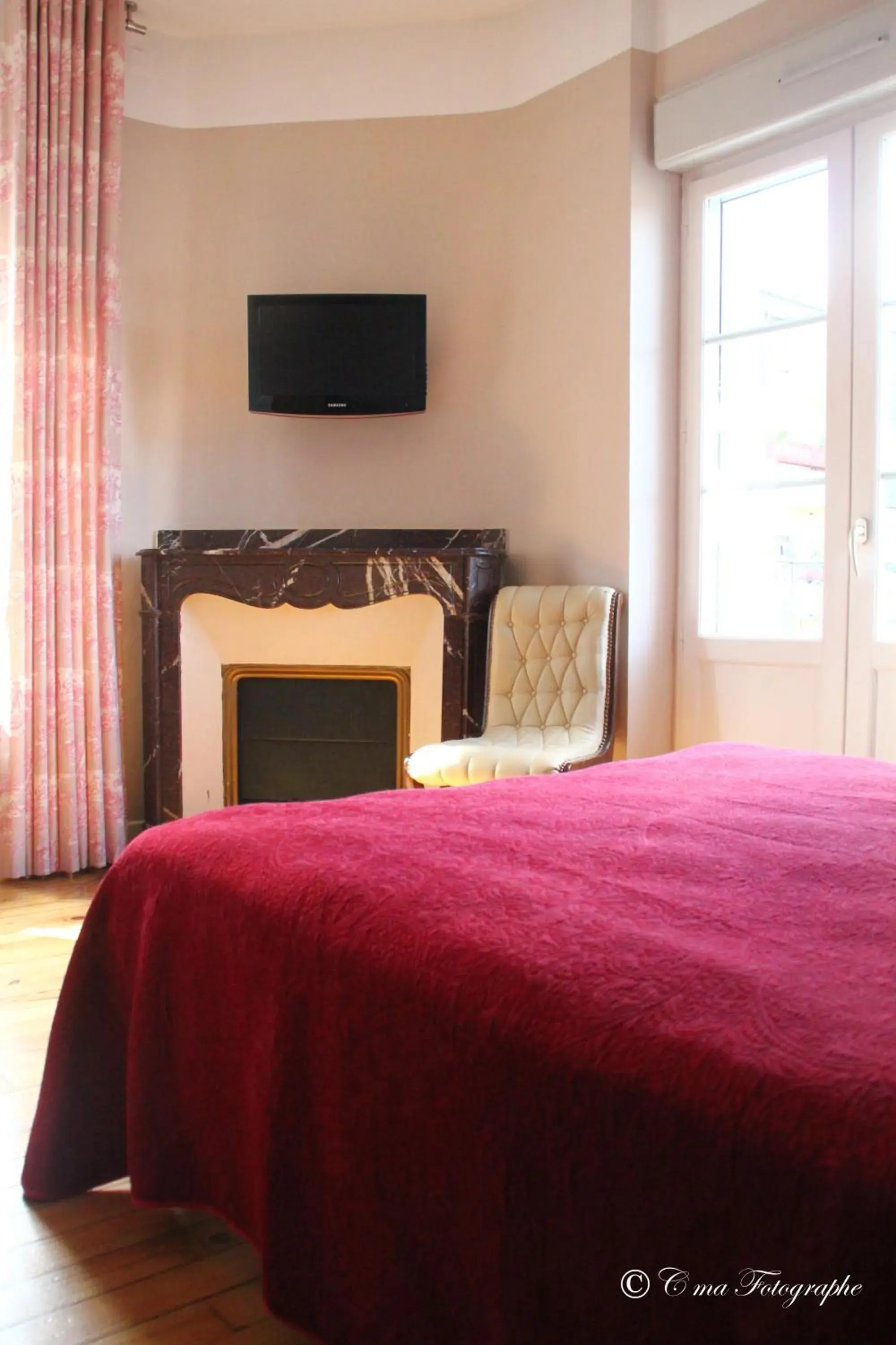 Bed in Hôtel Majestic Bed in Hôtel Majestic