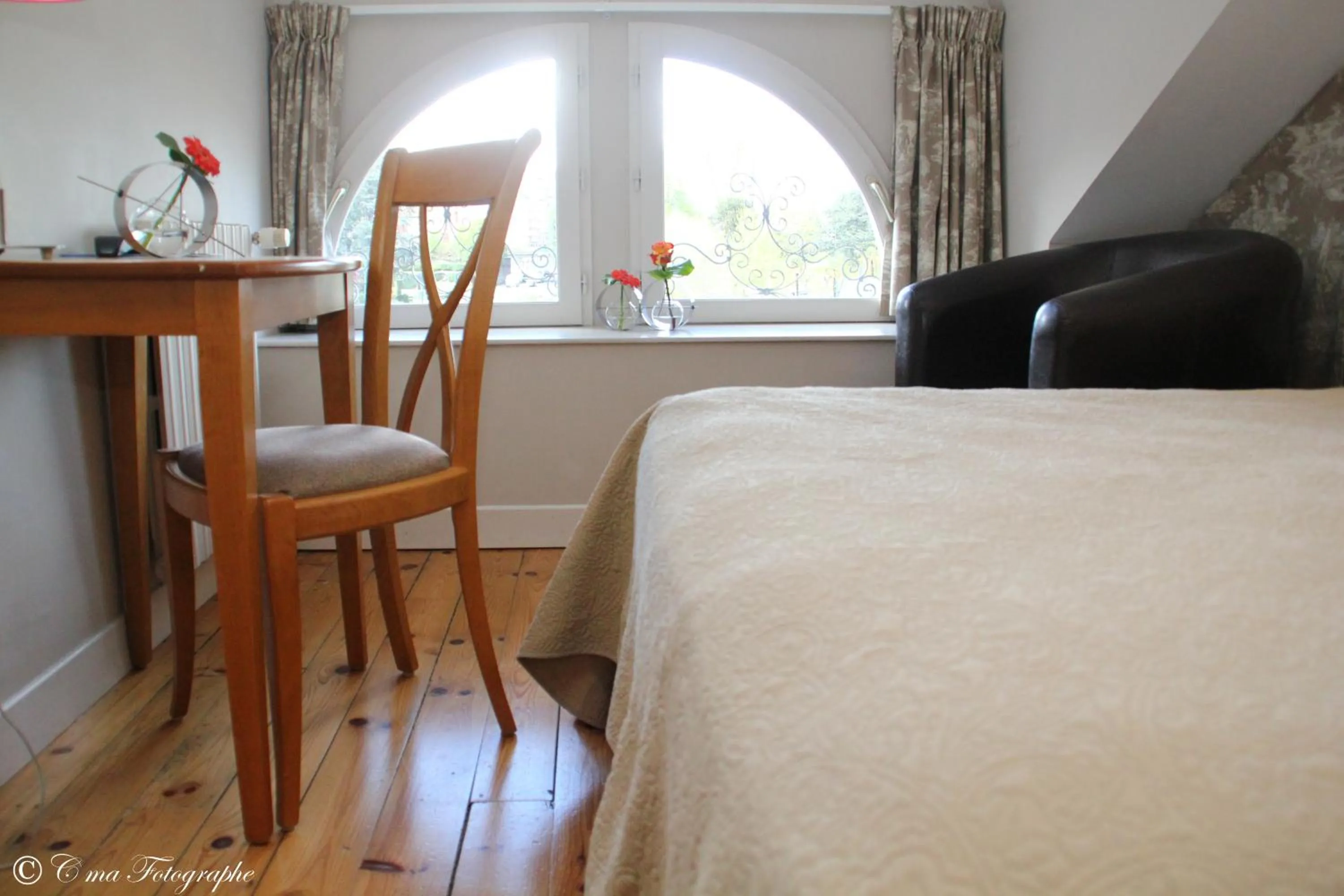 Decorative detail, Bed in Hôtel Majestic