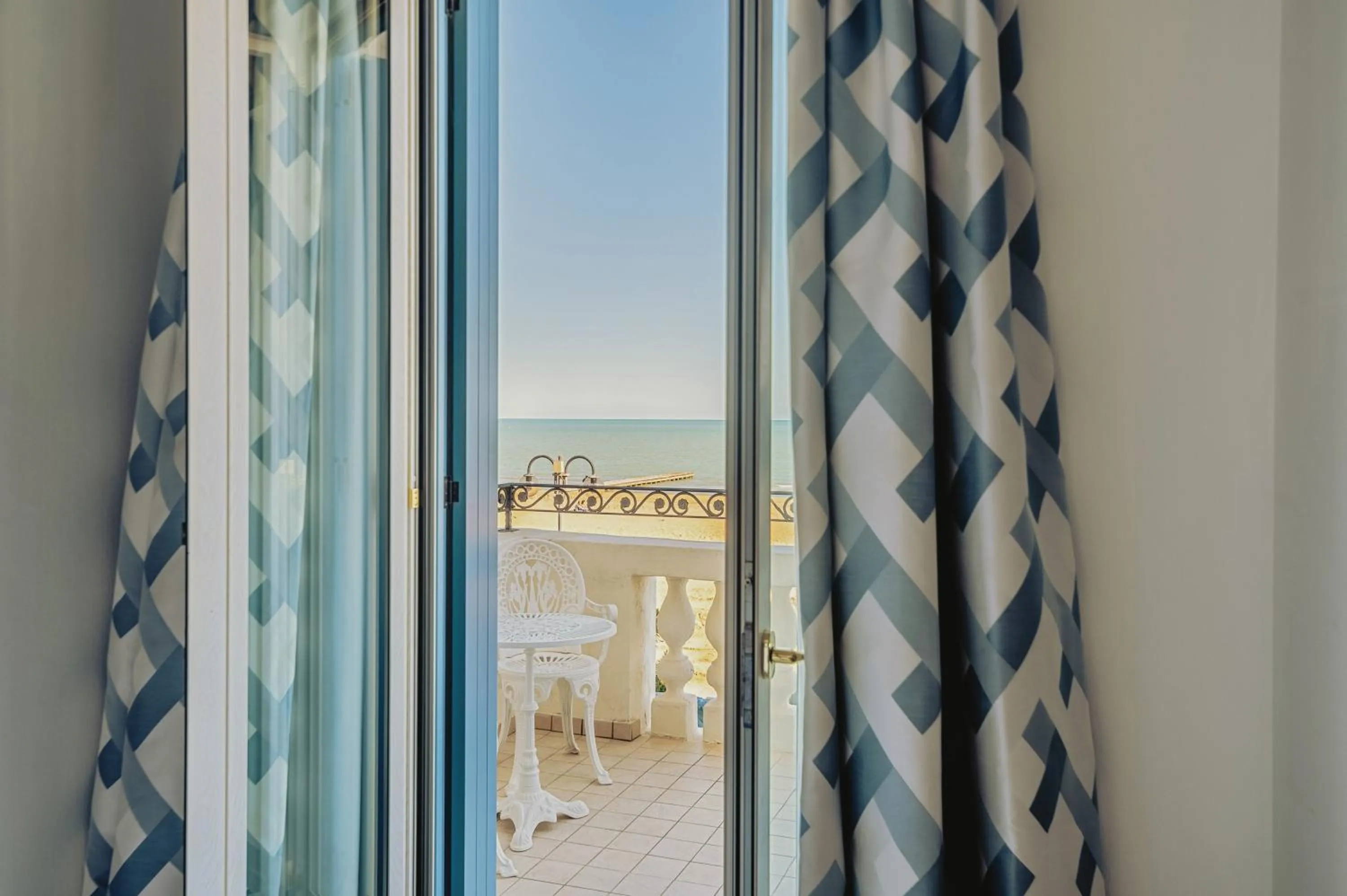 Property building in Casa Bianca Al Mare