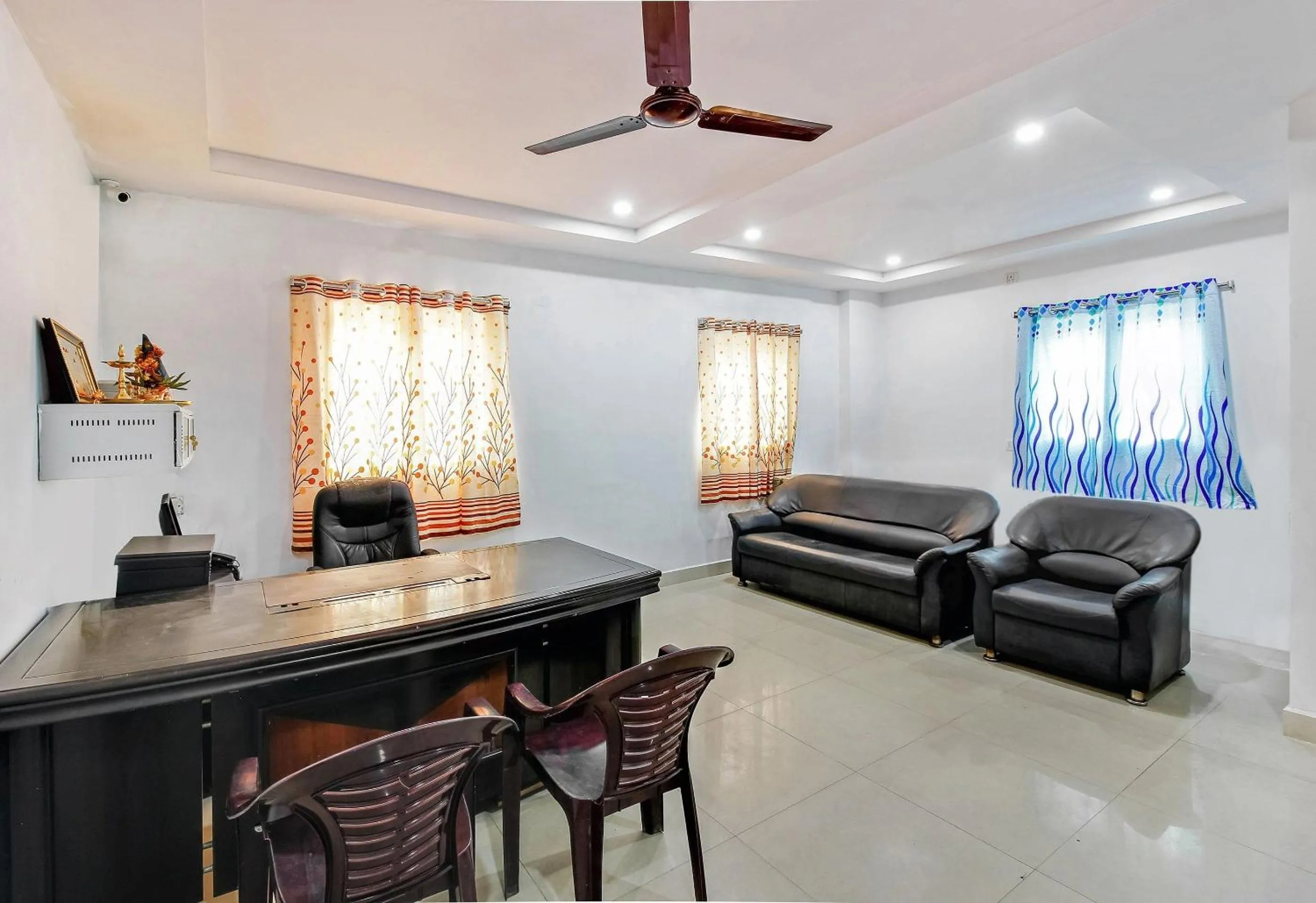 Lobby or reception in Super Hotel O Golden Hive Madhapur Near Shilparamam