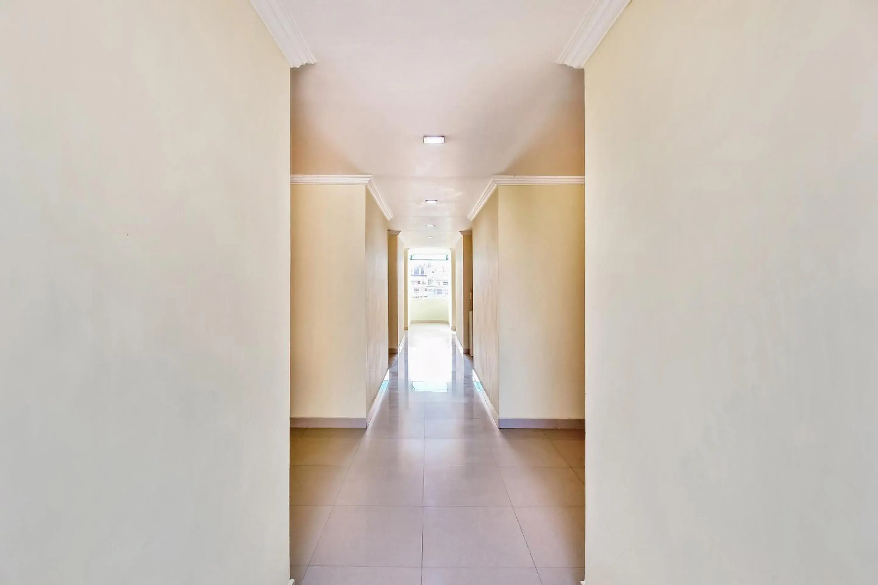 Lobby or reception in Super Hotel O Golden Hive Madhapur Near Shilparamam Lobby or reception in Super Hotel O Golden Hive Madhapur Near Shilparamam