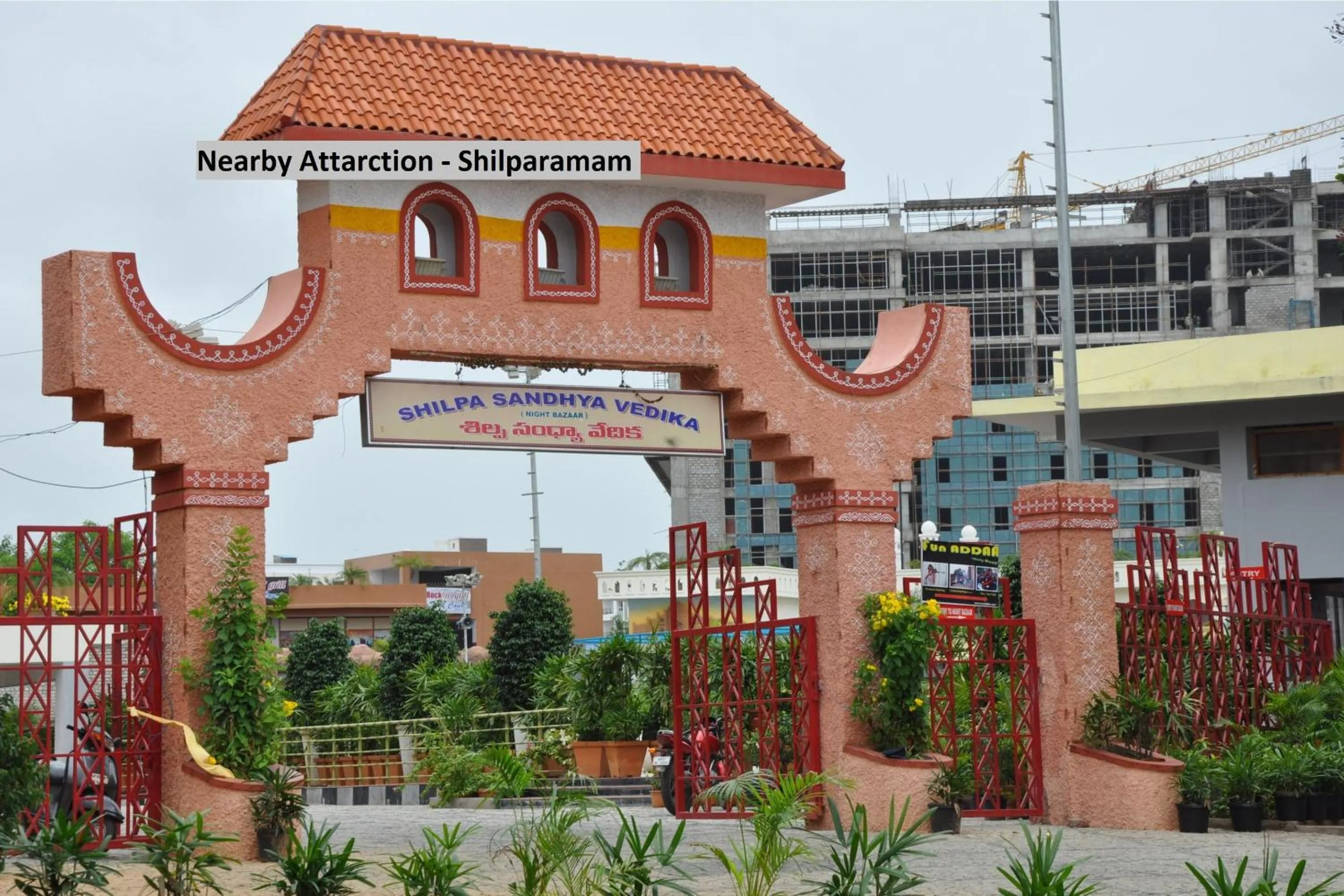Facade/entrance in Super Hotel O Golden Hive Madhapur Near Shilparamam