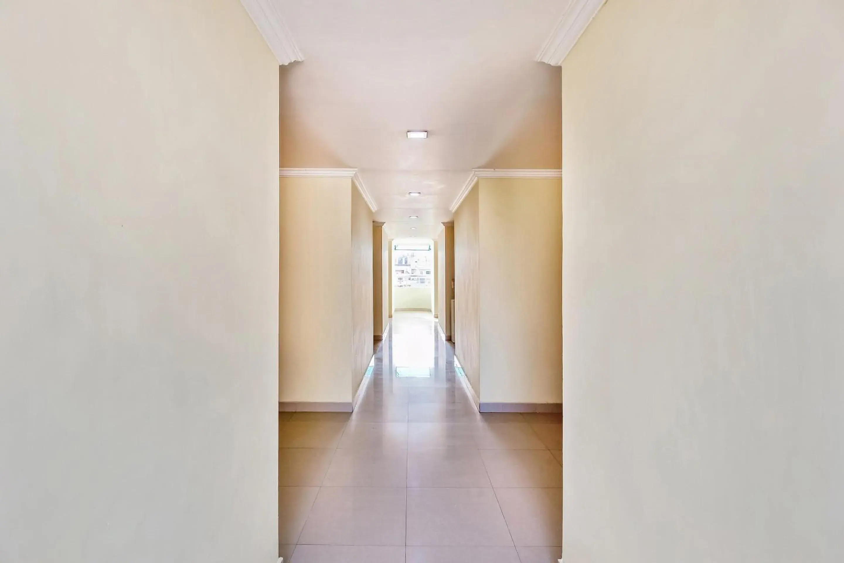 Lobby or reception in Super Hotel O Golden Hive Madhapur Near Shilparamam Lobby or reception in Super Hotel O Golden Hive Madhapur Near Shilparamam