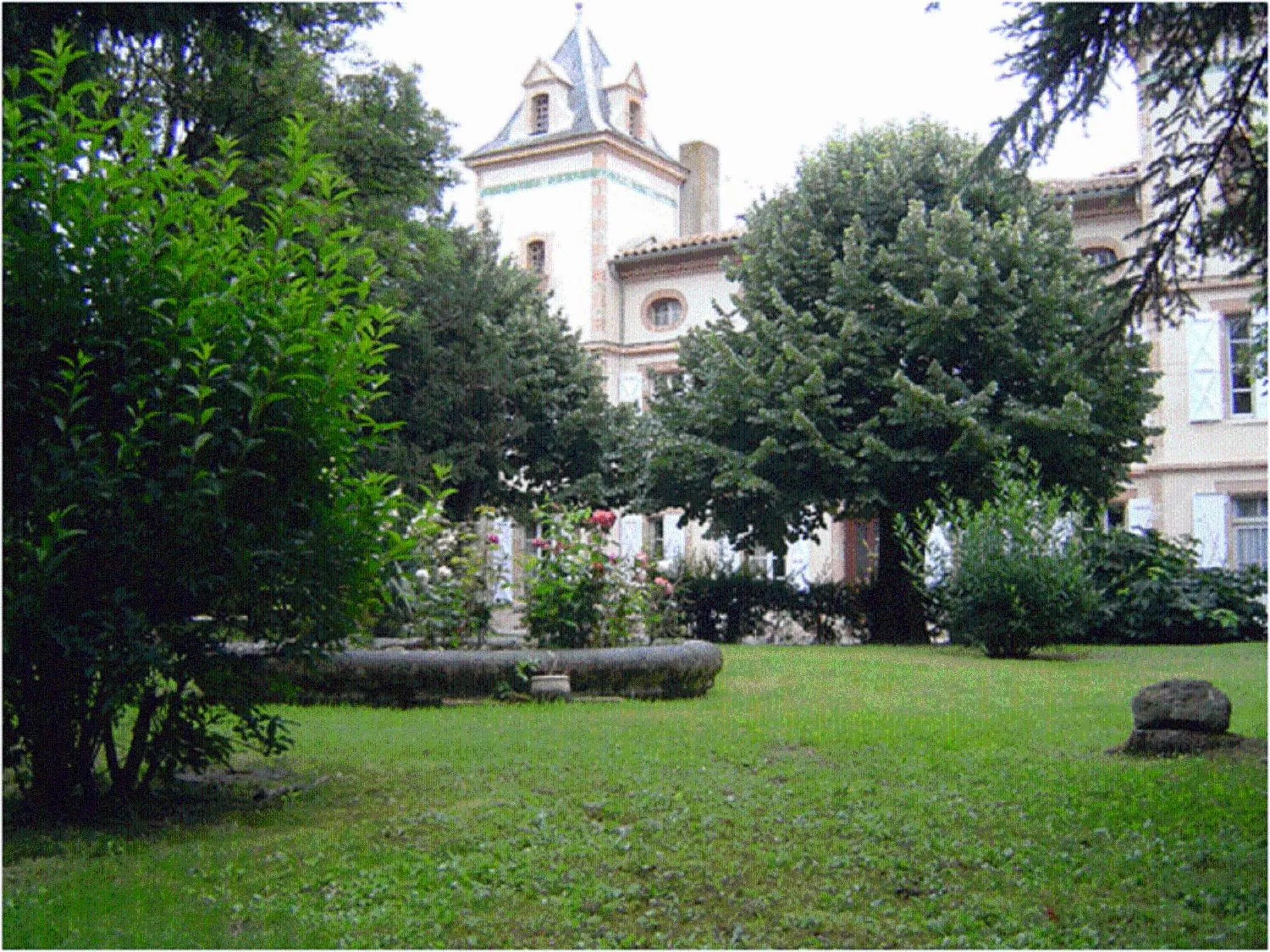 Facade/entrance in Le Moulin du Carla