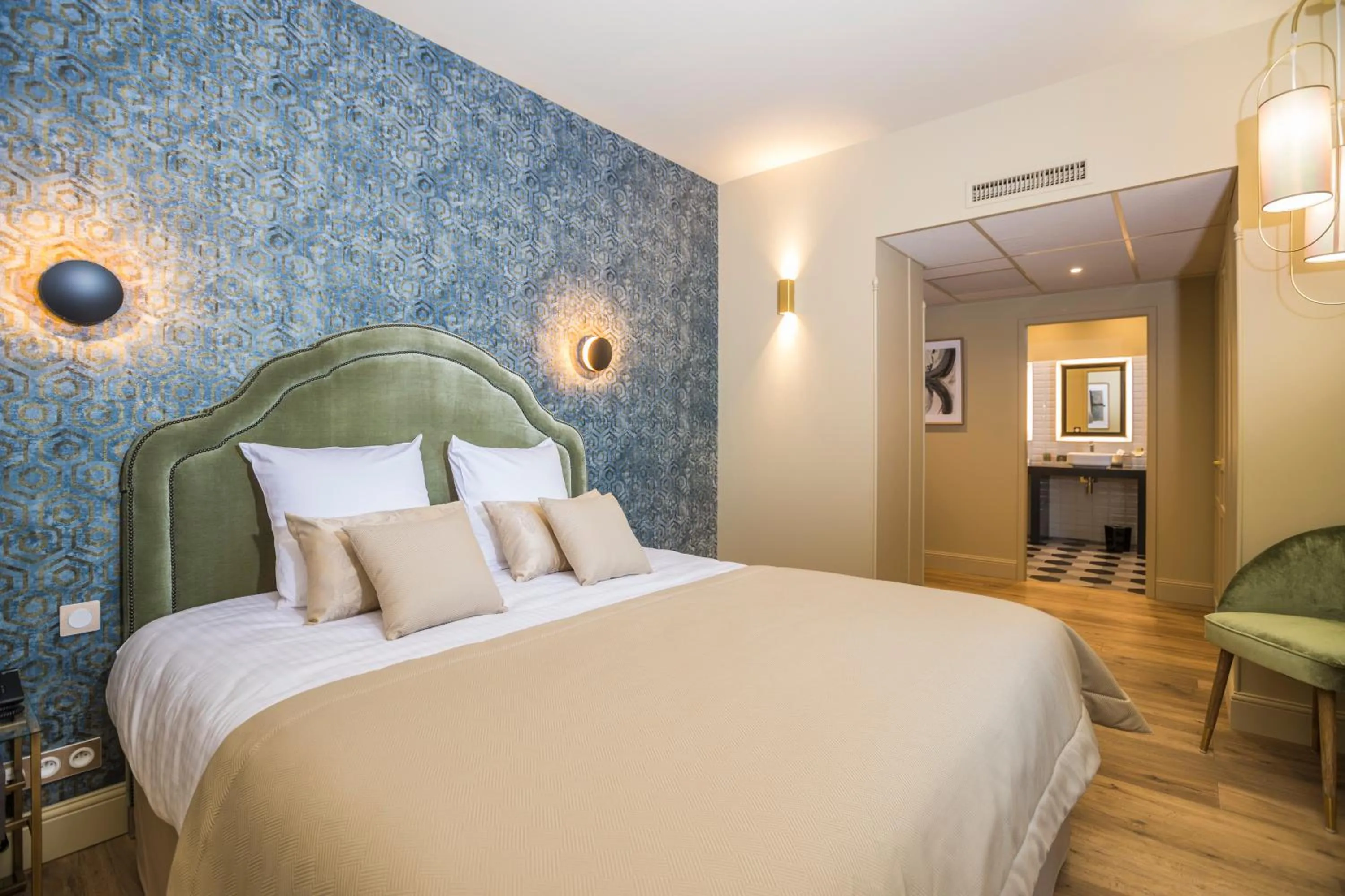 Bed in Hotel Clos Castel Villas Spa