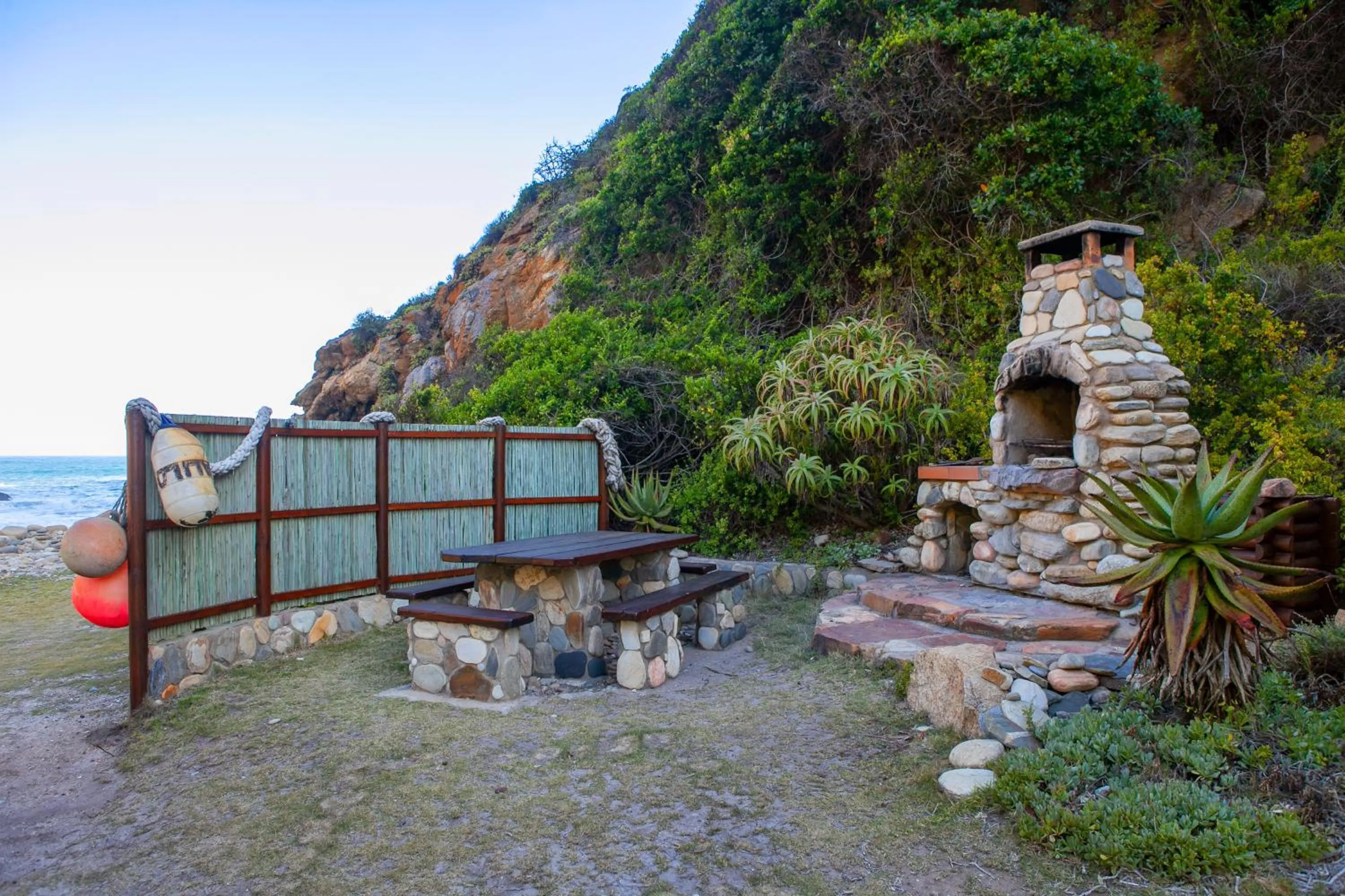 BBQ facilities in Earth Wind and Ocean 33