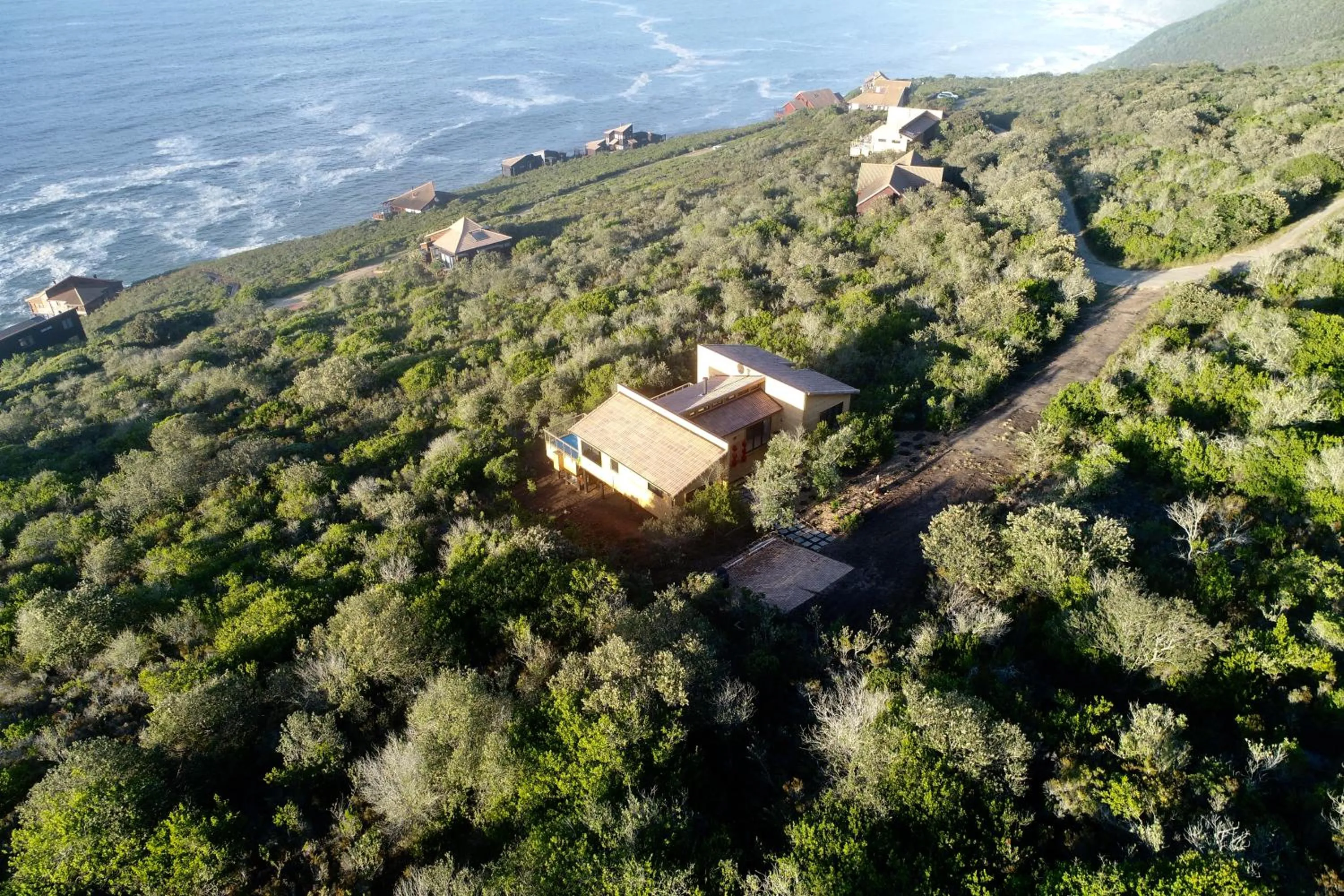 Property building in Earth Wind and Ocean 33
