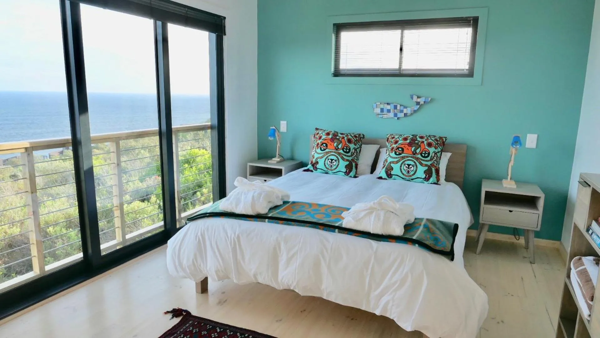Bedroom, Bed in Earth Wind and Ocean 33