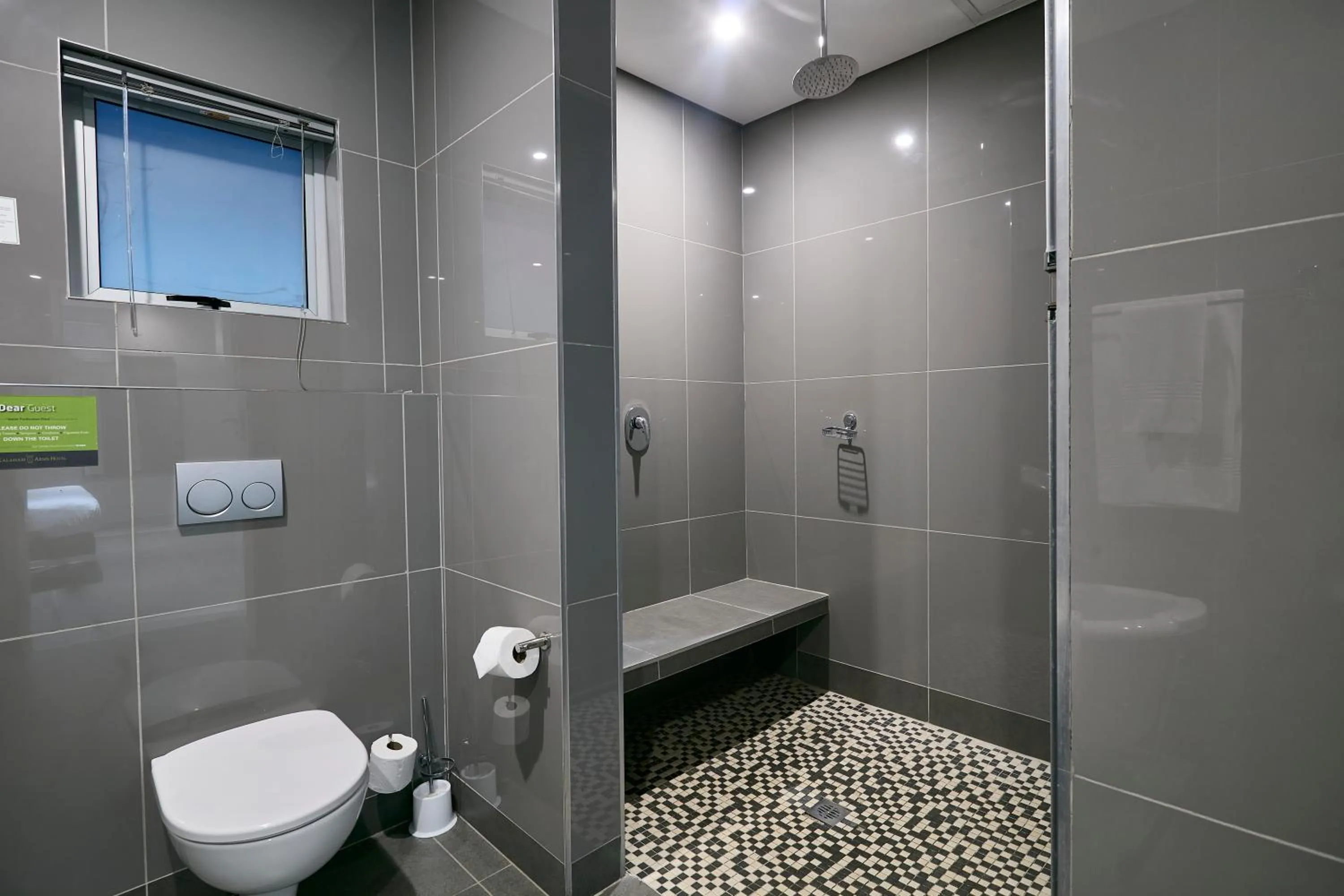 Shower in Kalahari Arms Hotel