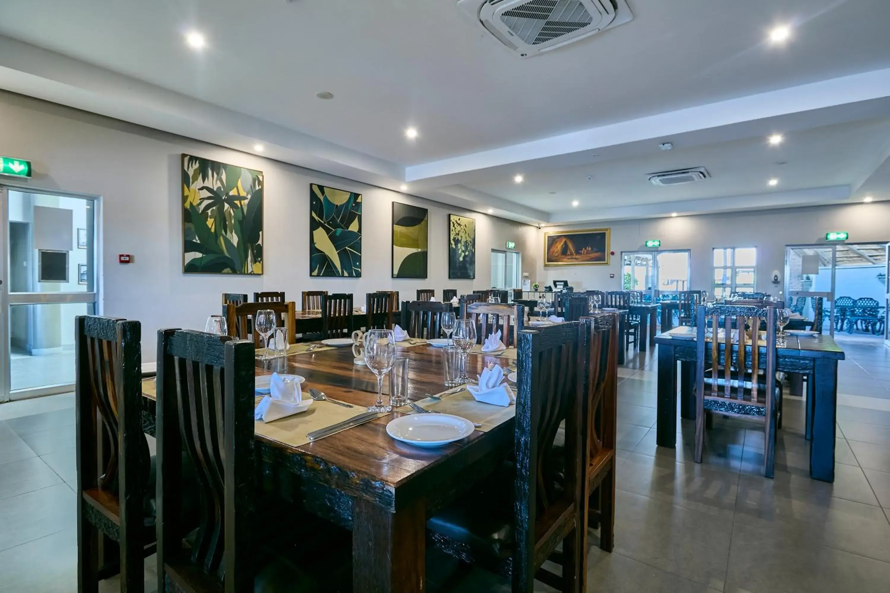 Restaurant/places to eat in Kalahari Arms Hotel Restaurant/places to eat in Kalahari Arms Hotel