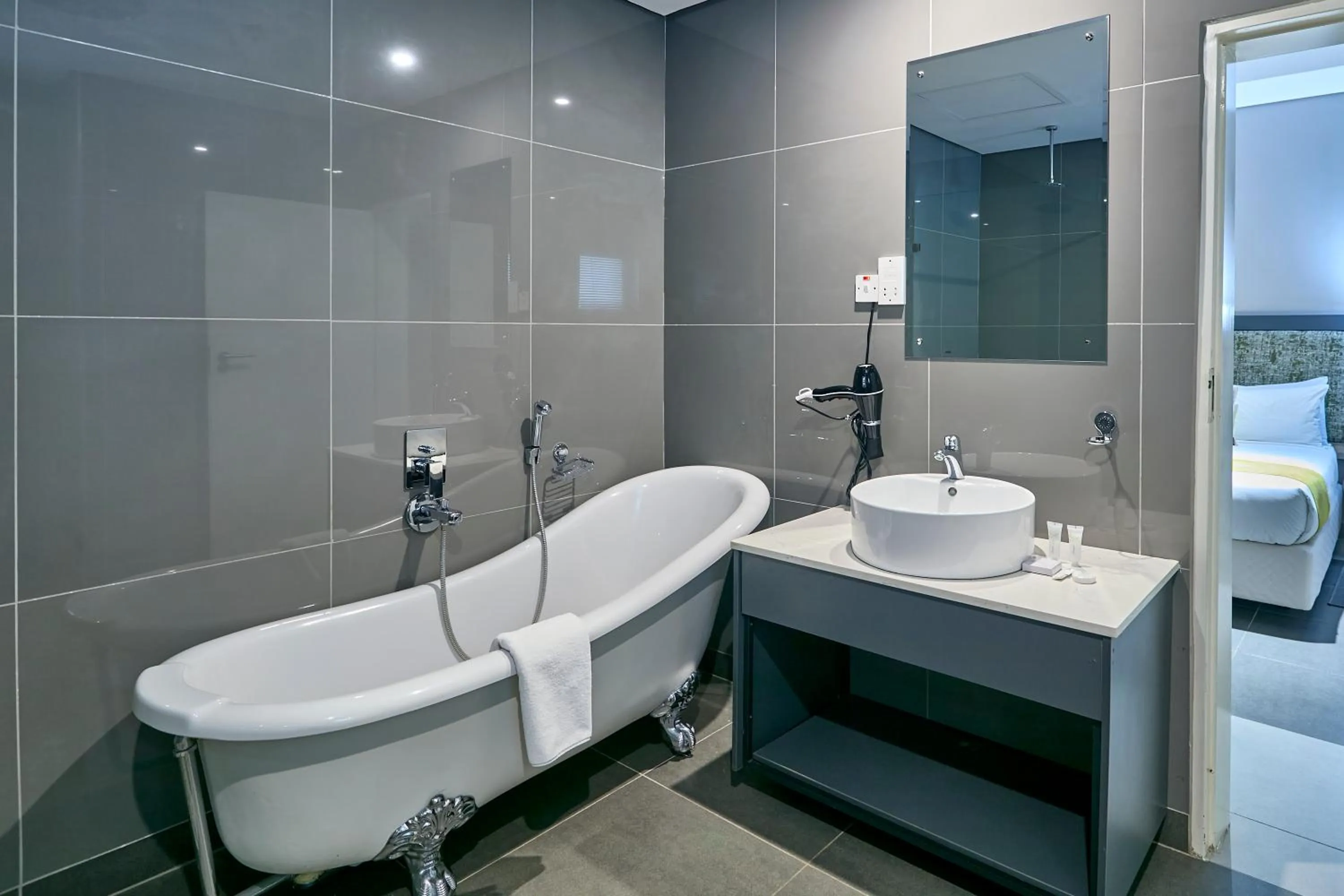 Bathroom in Kalahari Arms Hotel