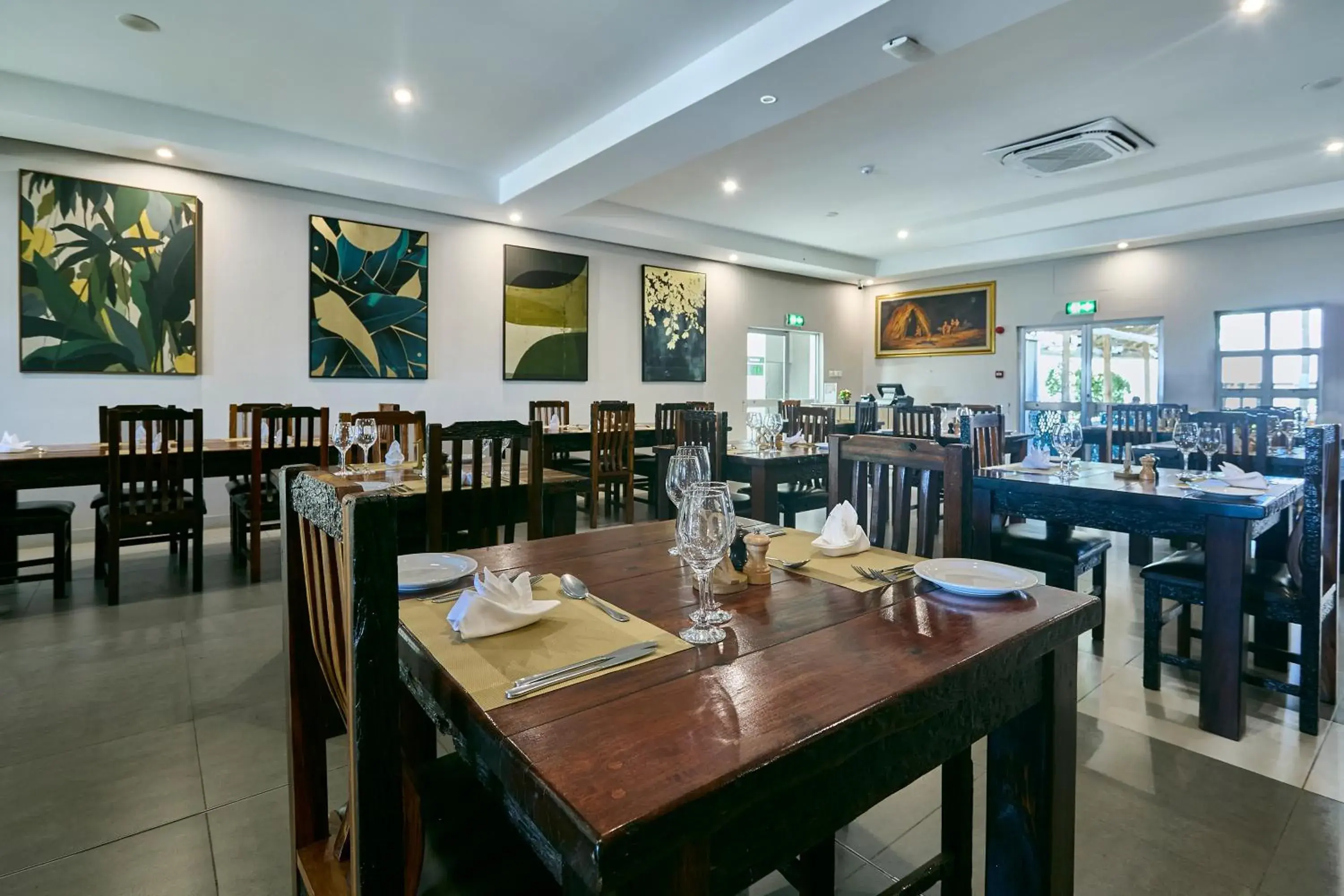 Restaurant/places to eat in Kalahari Arms Hotel Restaurant/places to eat in Kalahari Arms Hotel
