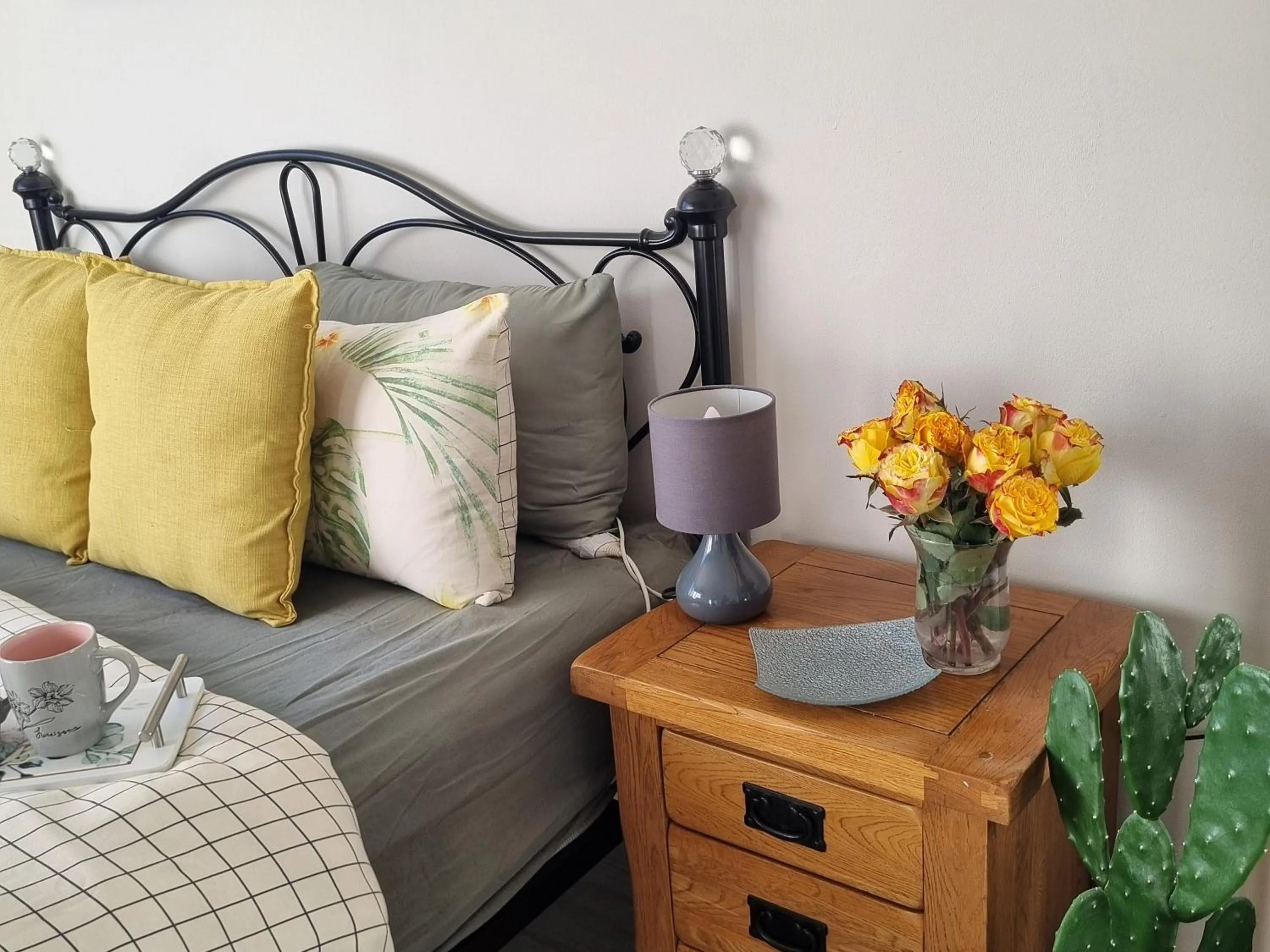 Bed in The Cottage on the Corner