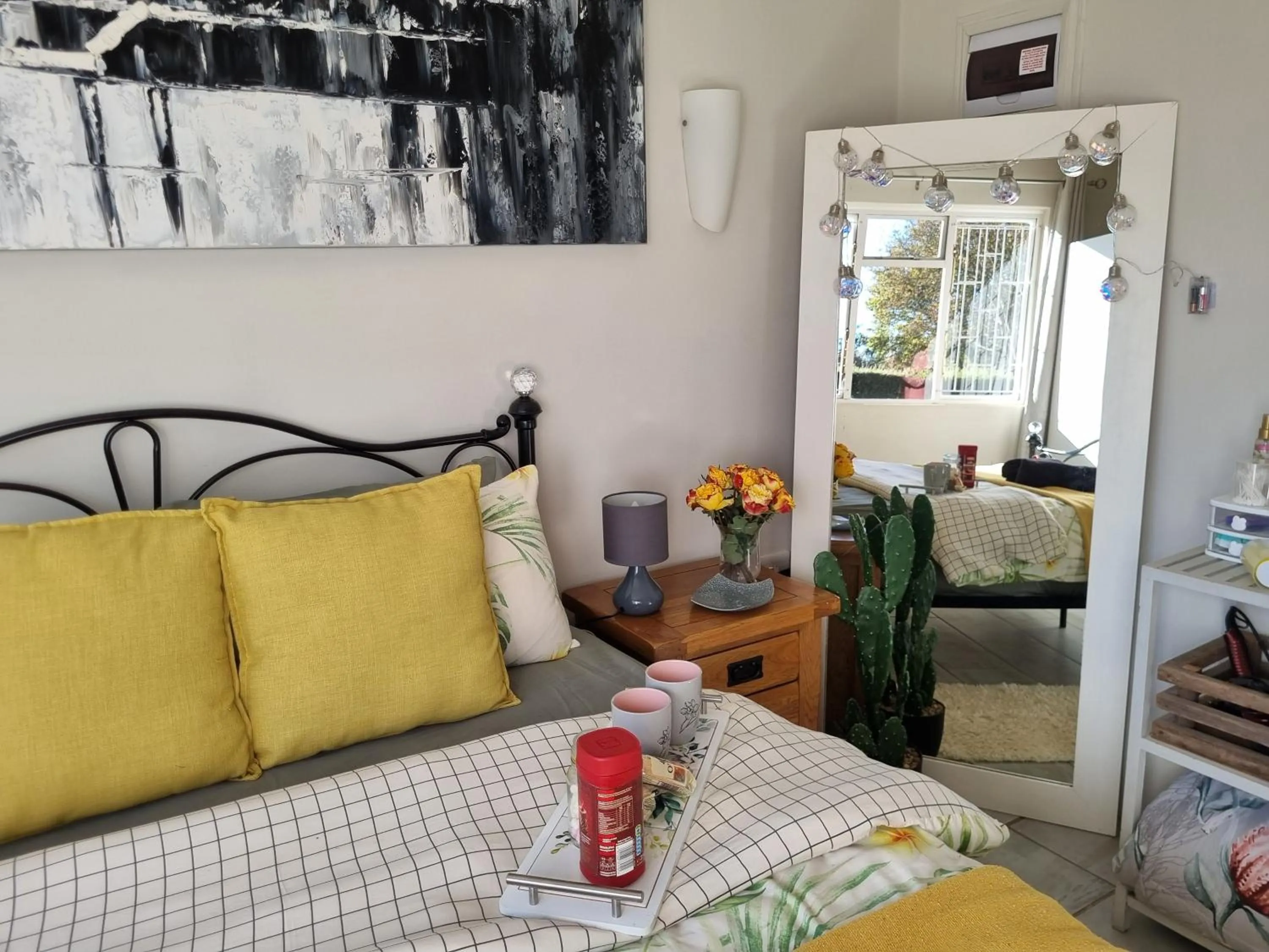 Bed in The Cottage on the Corner