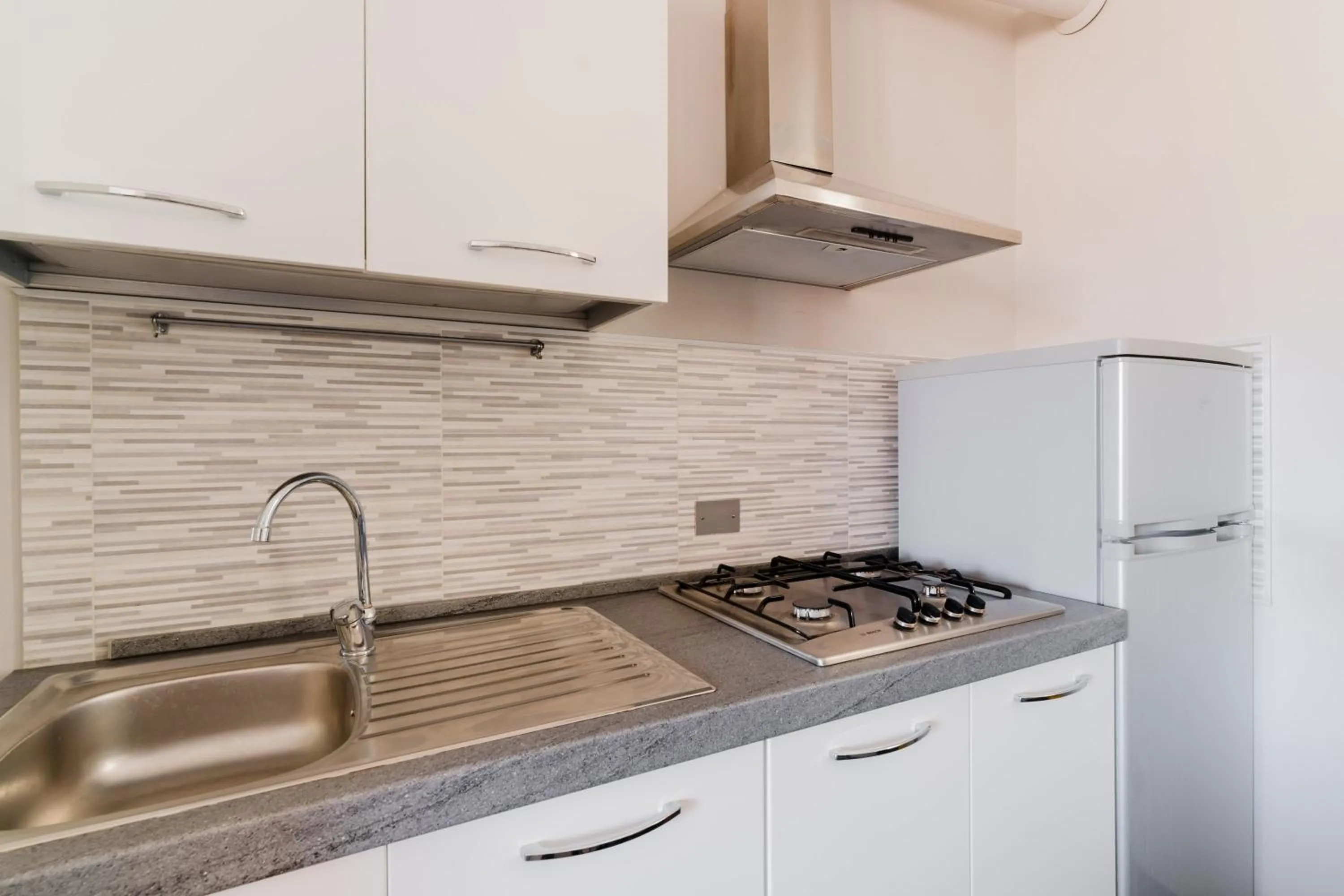 Kitchen or kitchenette in Casa vacanze Valentina a Otranto 5 posti