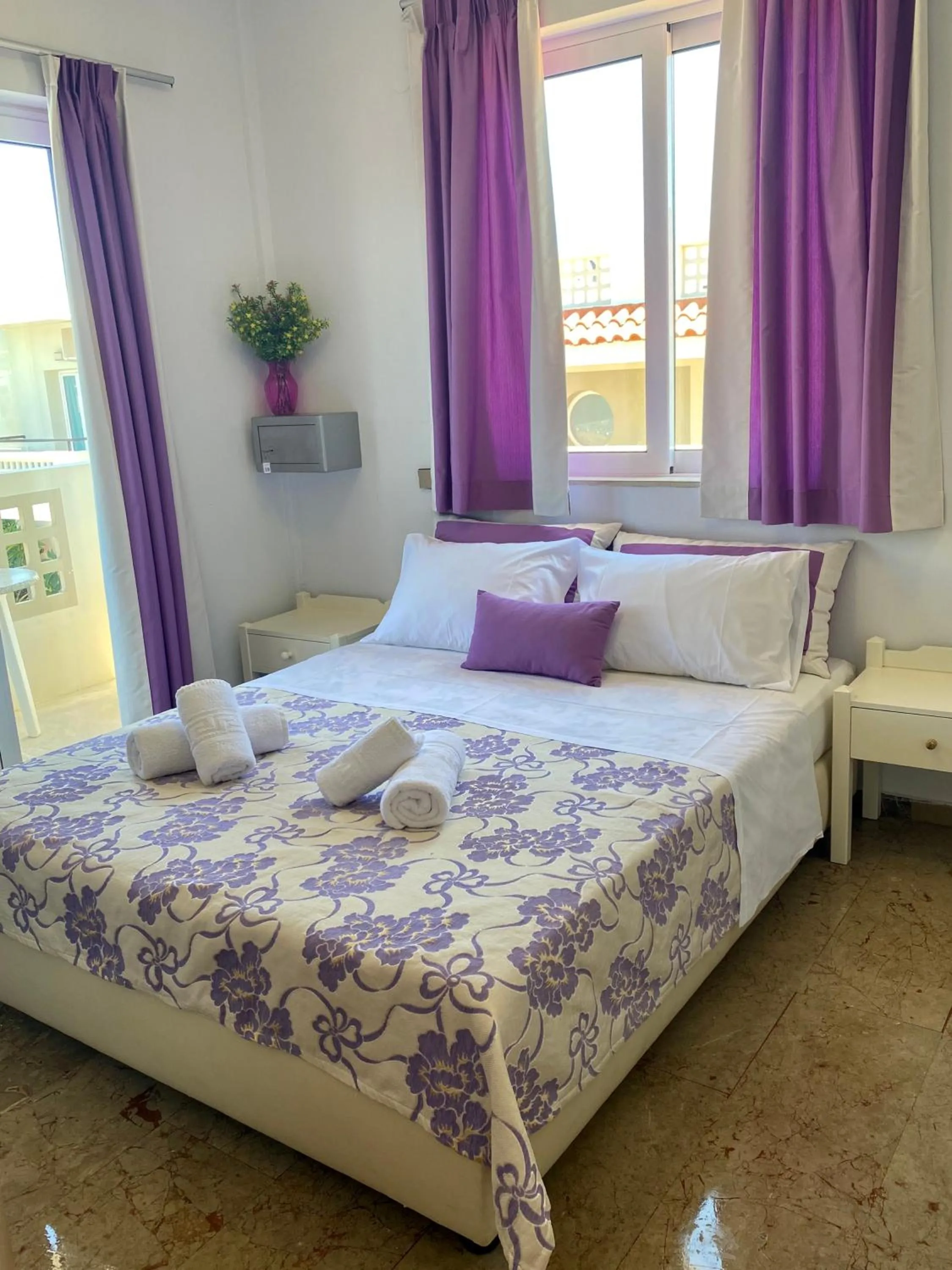 Bed in Maria Hotel Sisi