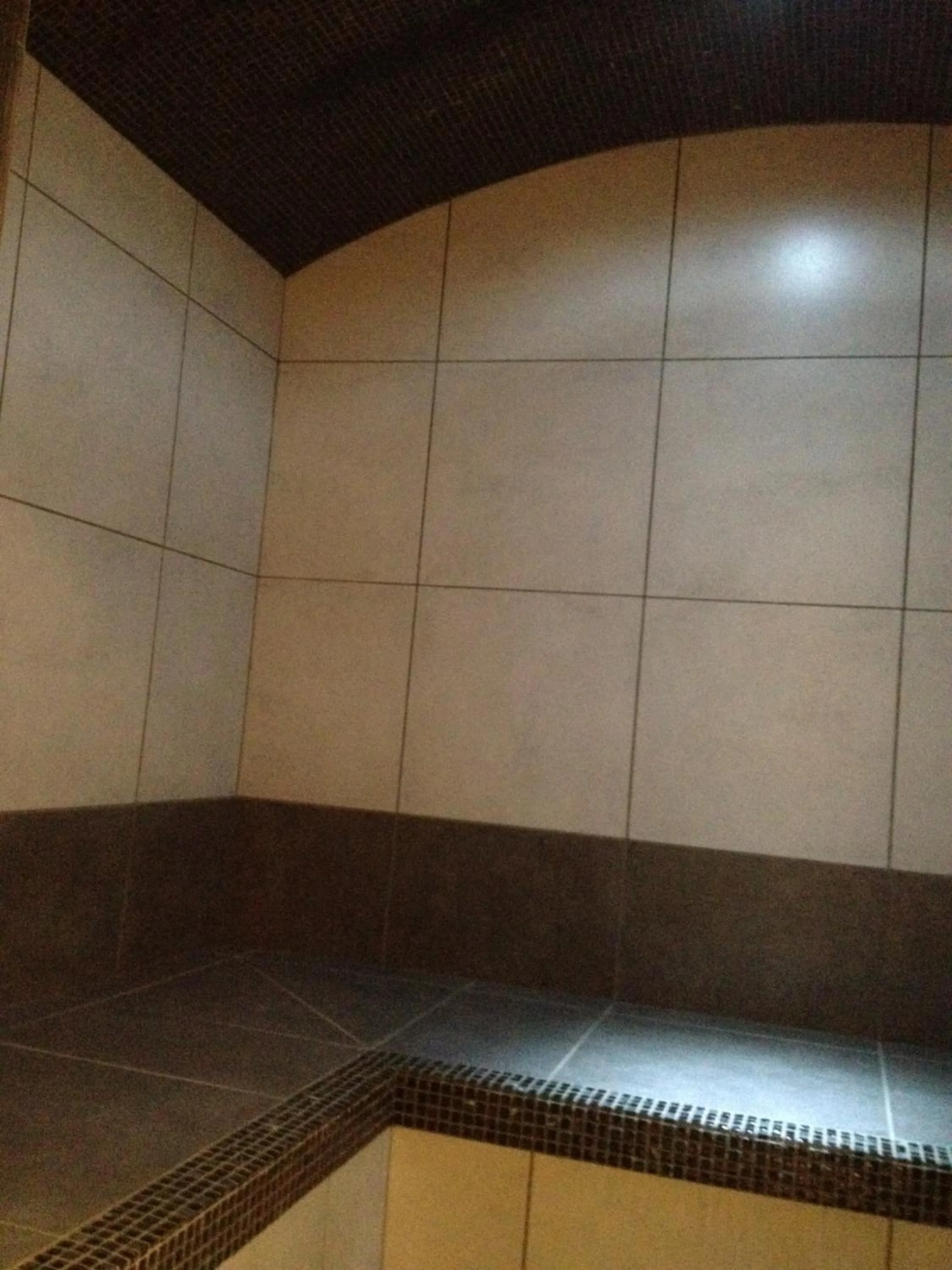 Steam room in Le Clos des Aulnes
