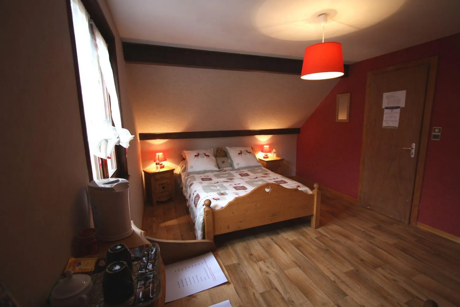 Photo of the whole room, Bed in Le Clos des Aulnes