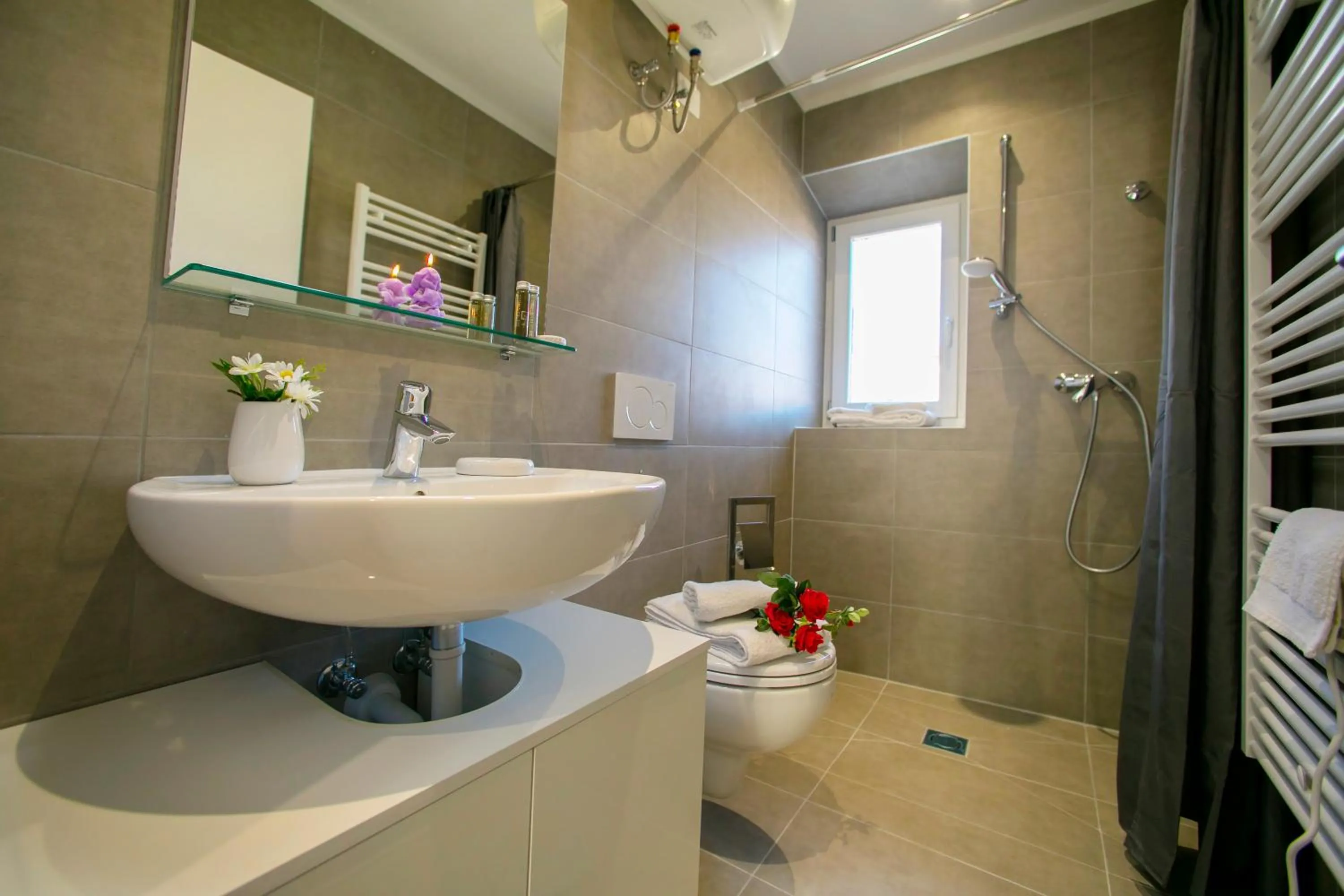 Bathroom in Nido sui Tetti di Riva del Garda - Happy Rentals