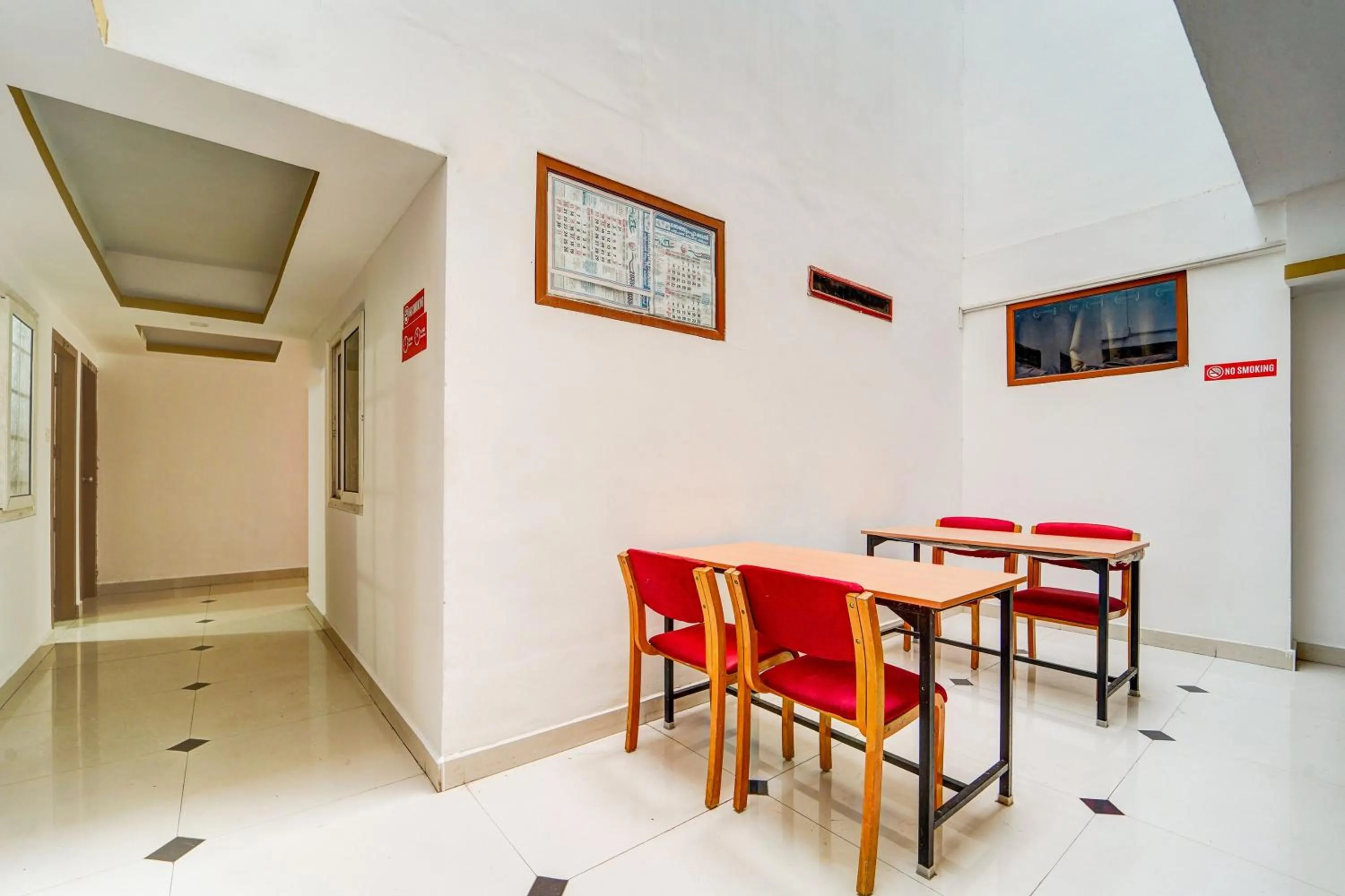 Lobby or reception in Hotel O Kottayam Near Caritas Hospital