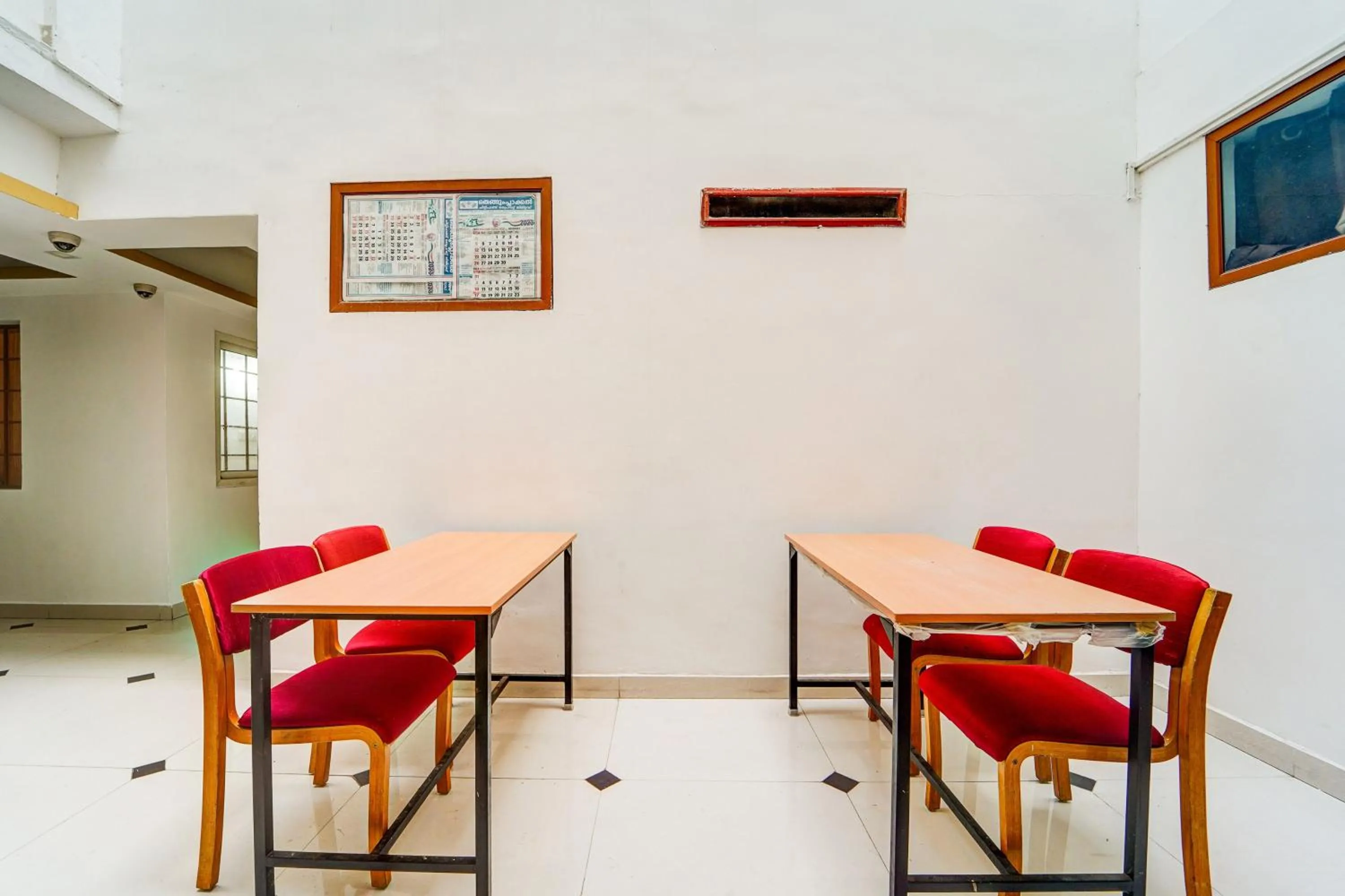 Lobby or reception in Hotel O Kottayam Near Caritas Hospital