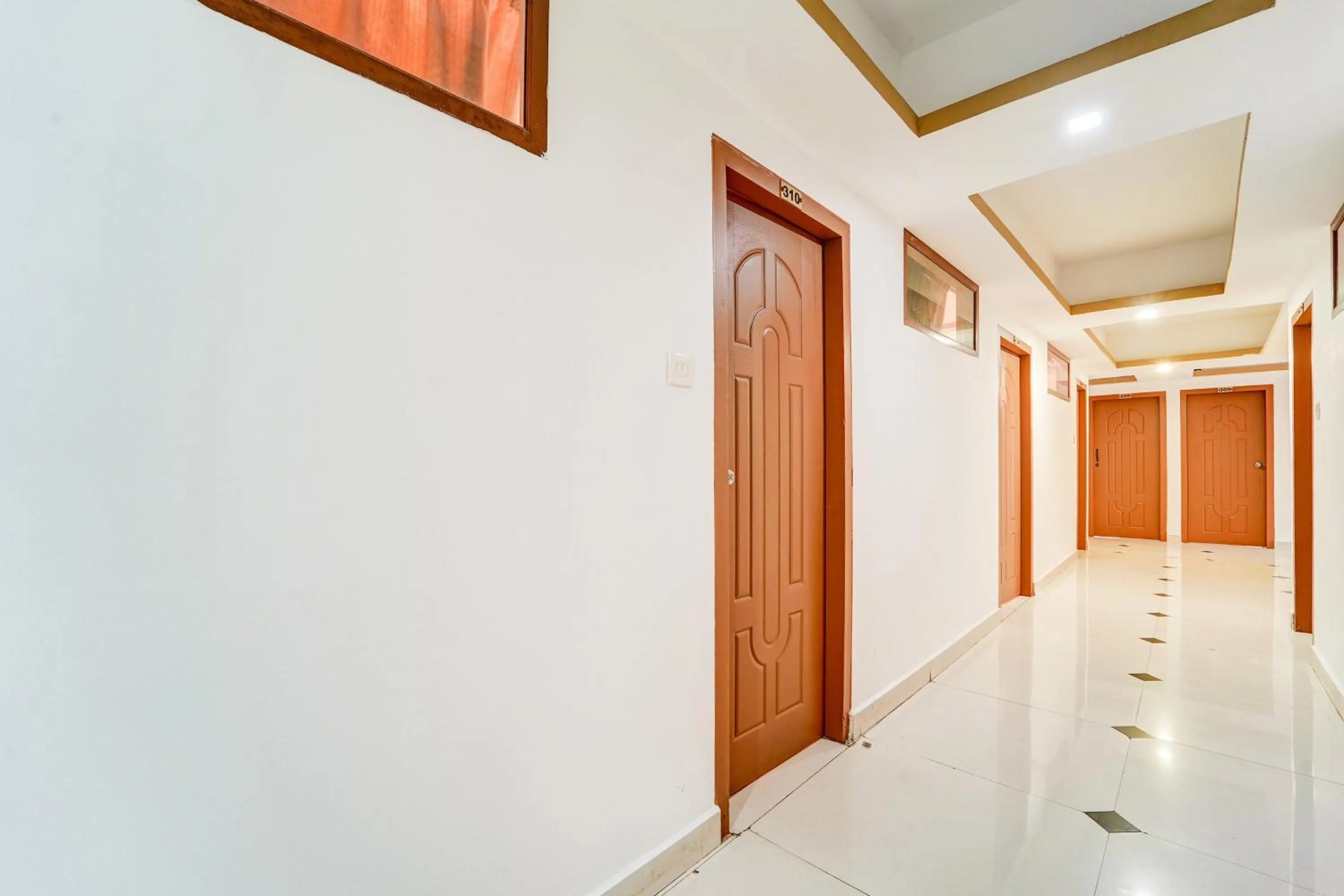 Lobby or reception in Hotel O Kottayam Near Caritas Hospital