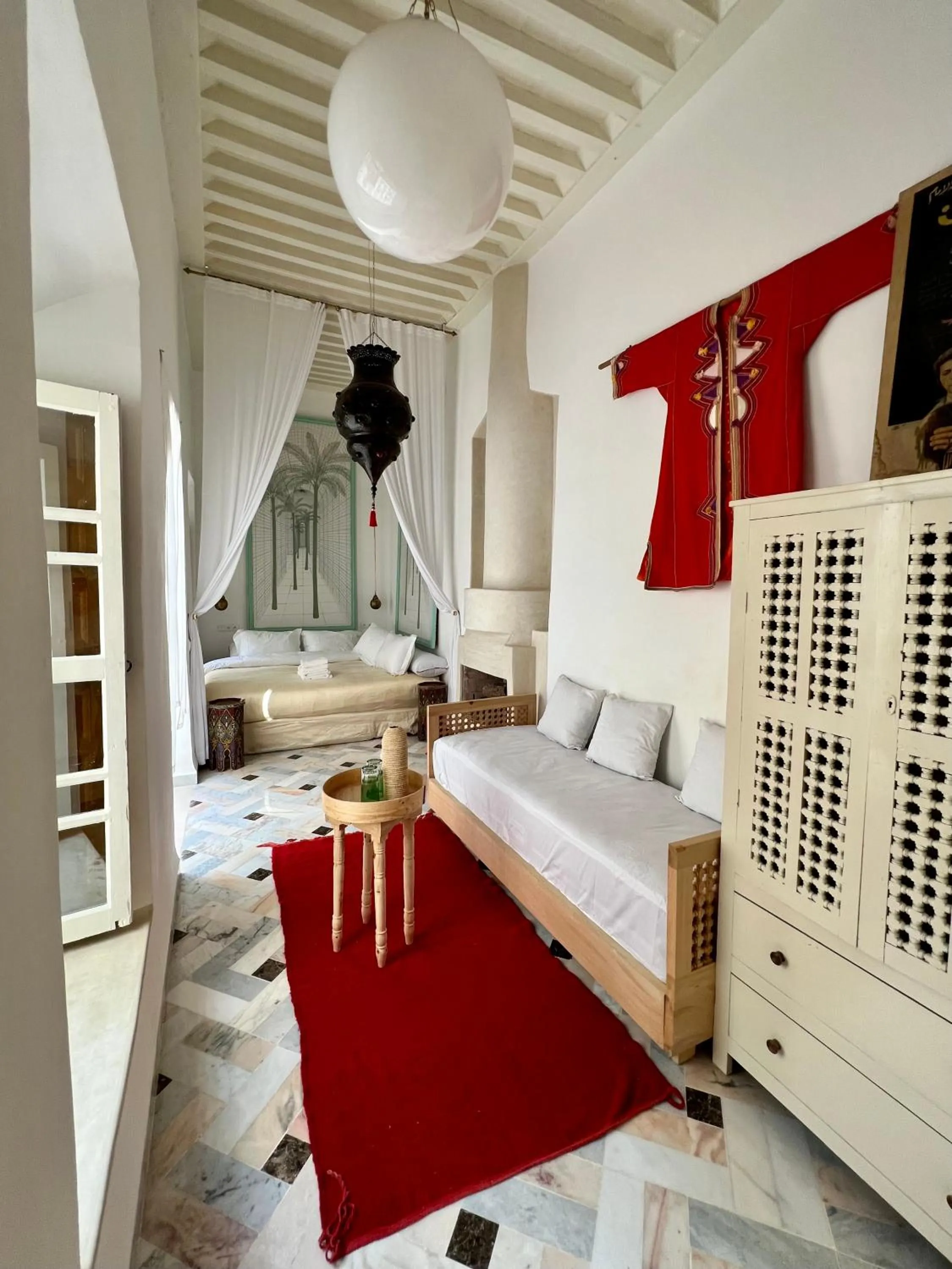 Photo of the whole room, Bed in Riad Tizwa Marrakech
