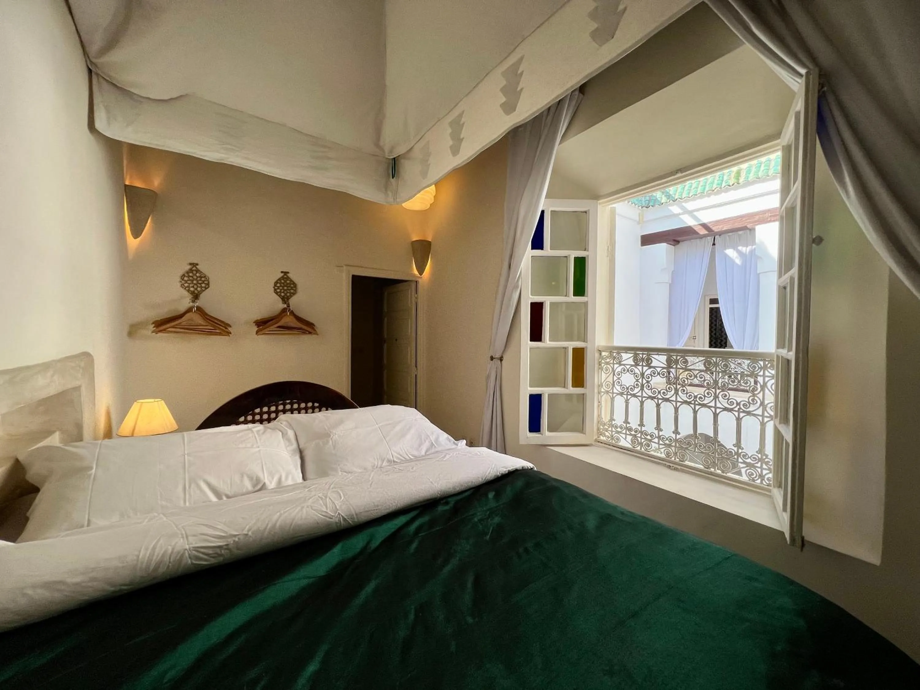 Bedroom, Bed in Riad Tizwa Marrakech