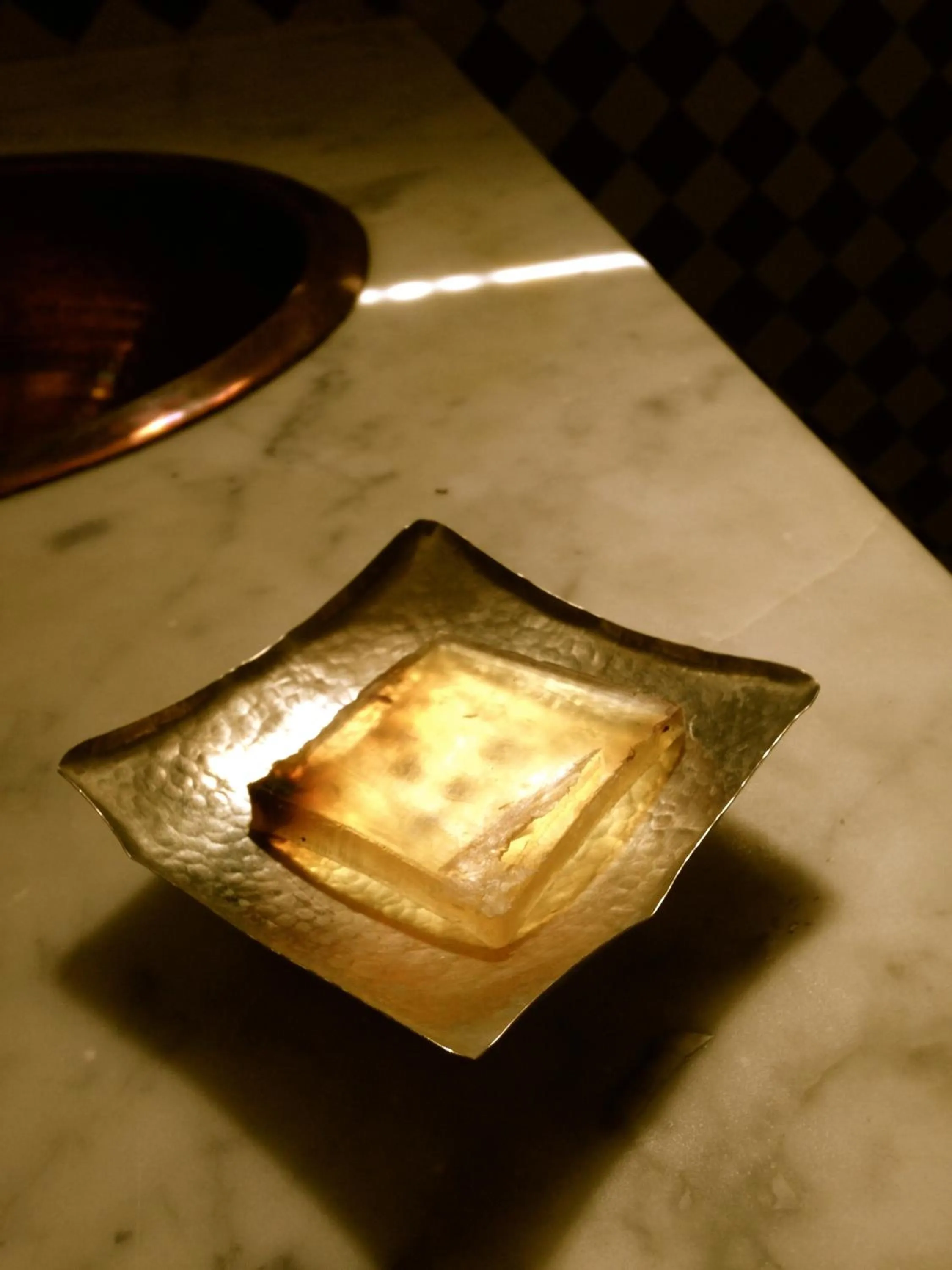 Shower in Riad Tizwa Marrakech