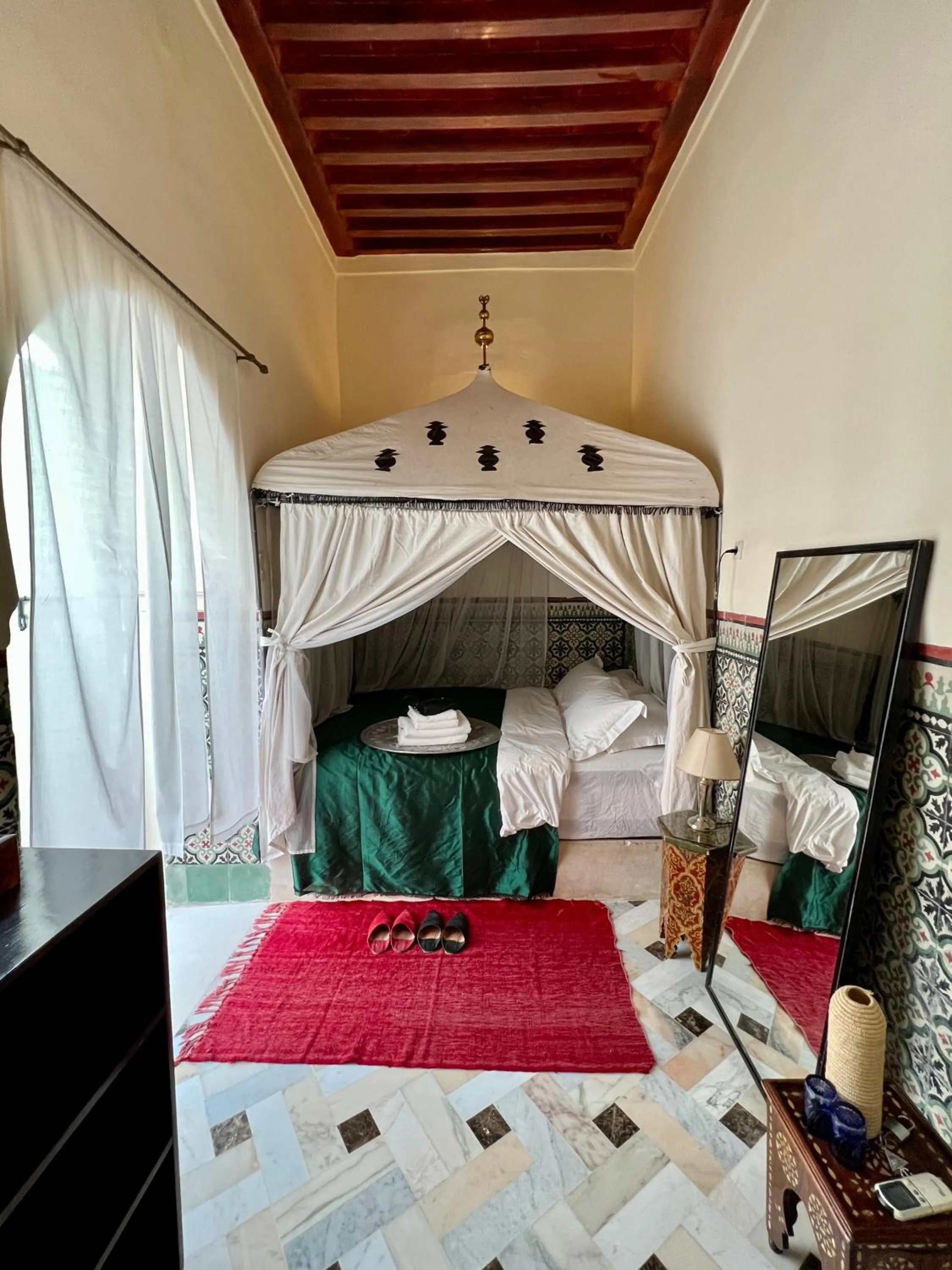Bedroom, Bed in Riad Tizwa Marrakech