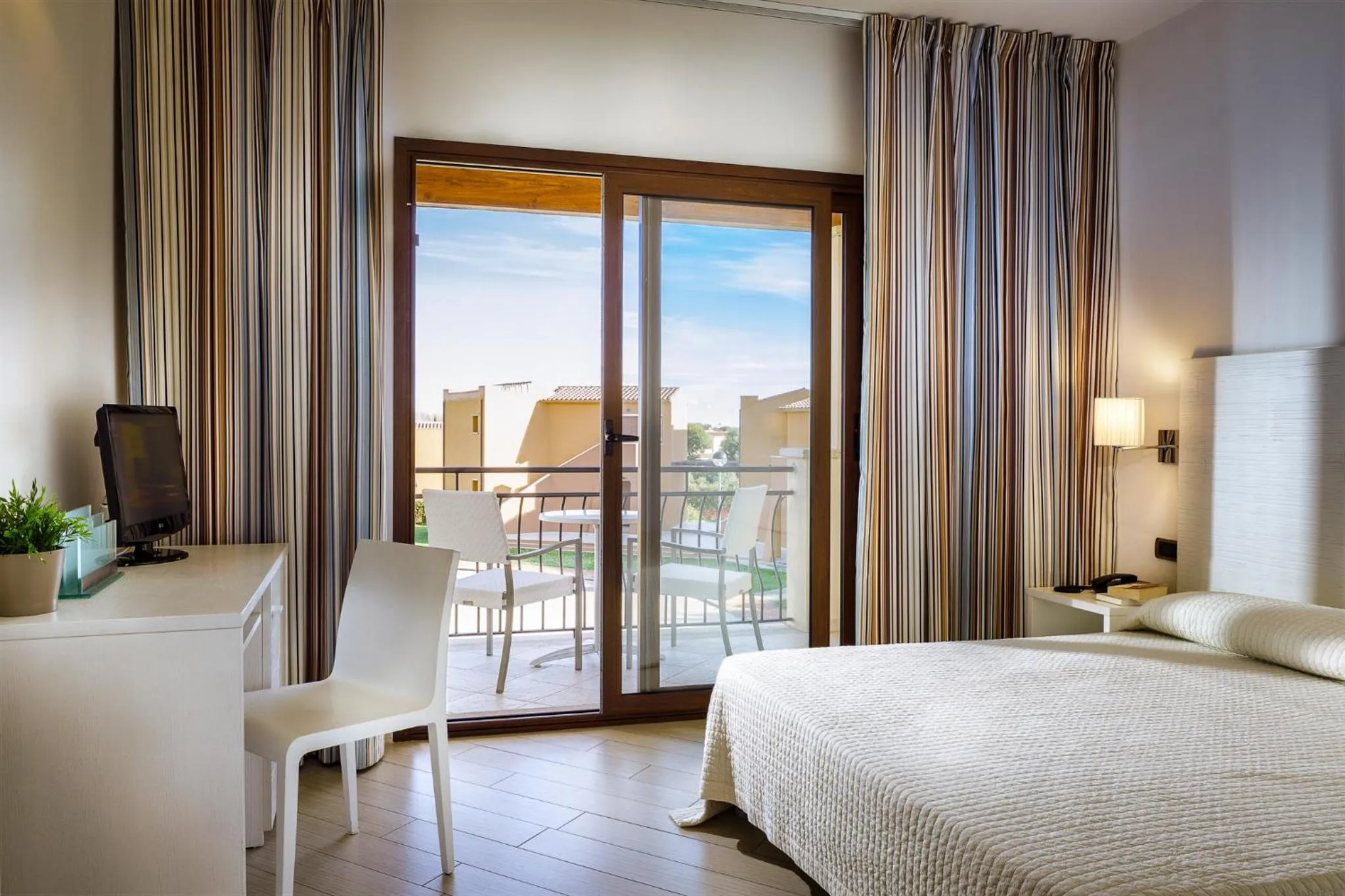 Bed in Terradimare Resort&Spa