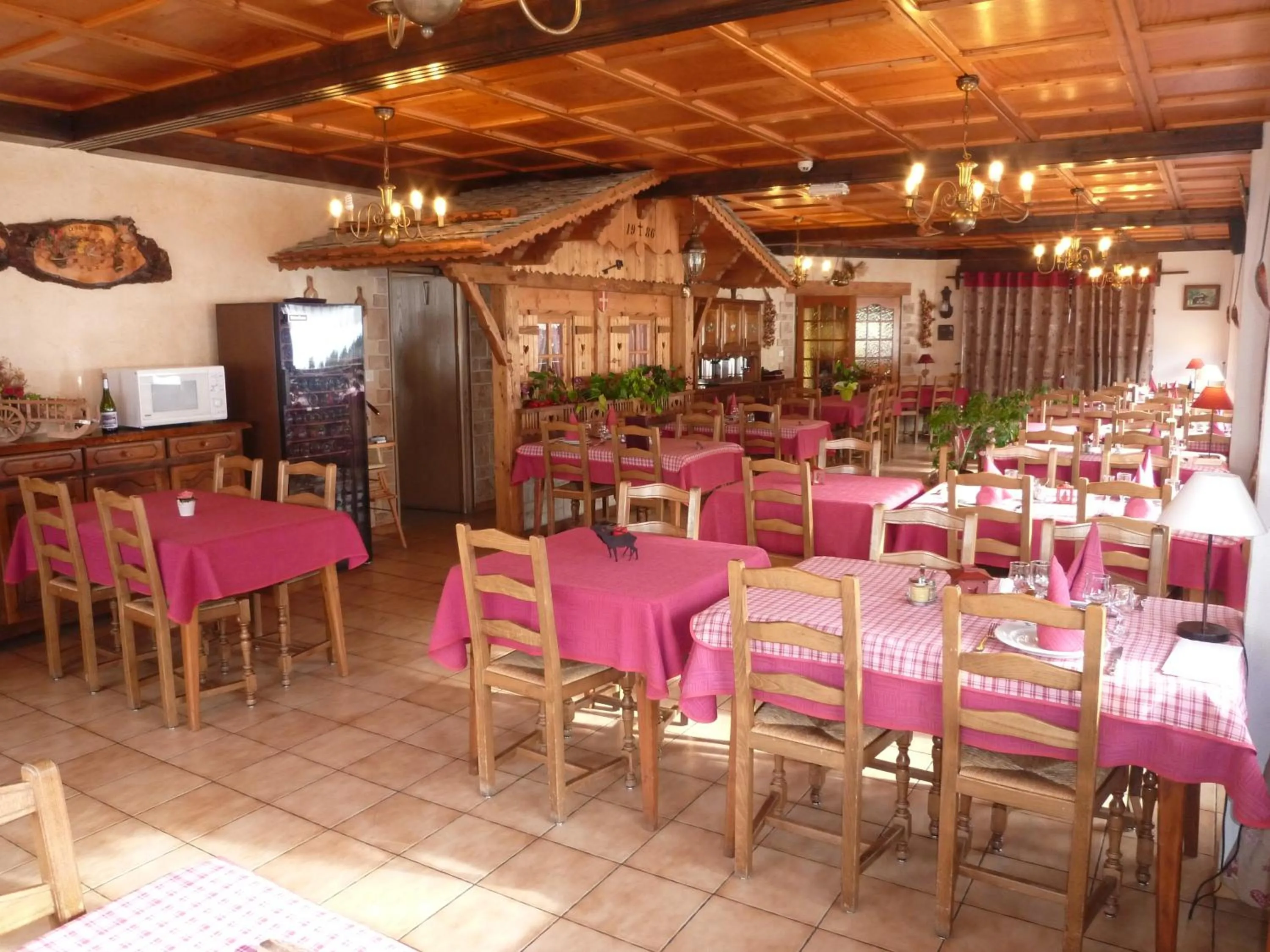 Restaurant/places to eat in Hotel Le Ferraillon
