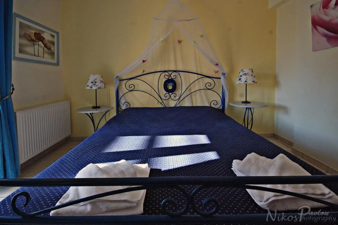 Bed in Villa Dolphins