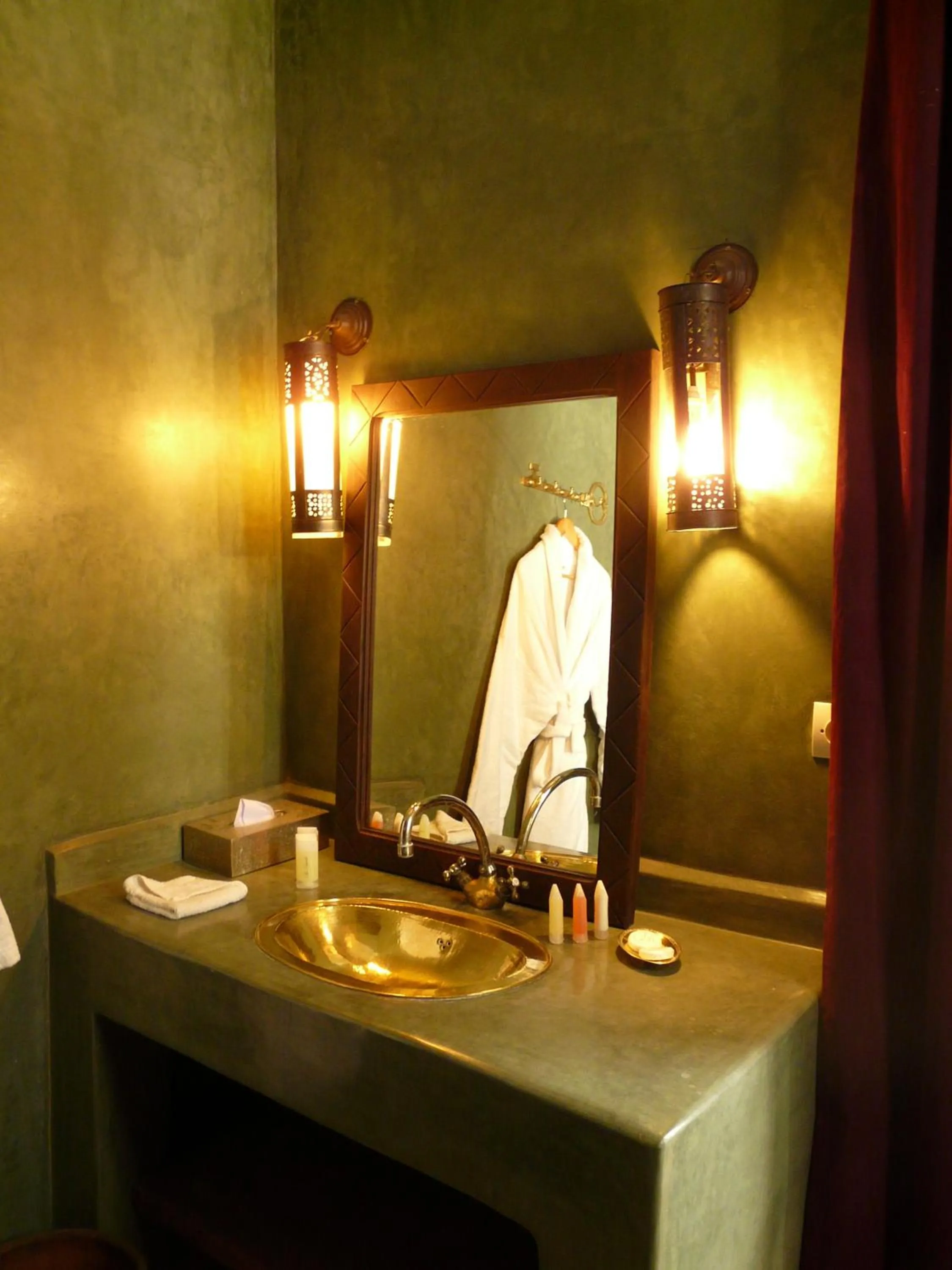 Bathroom in Riad Capaldi