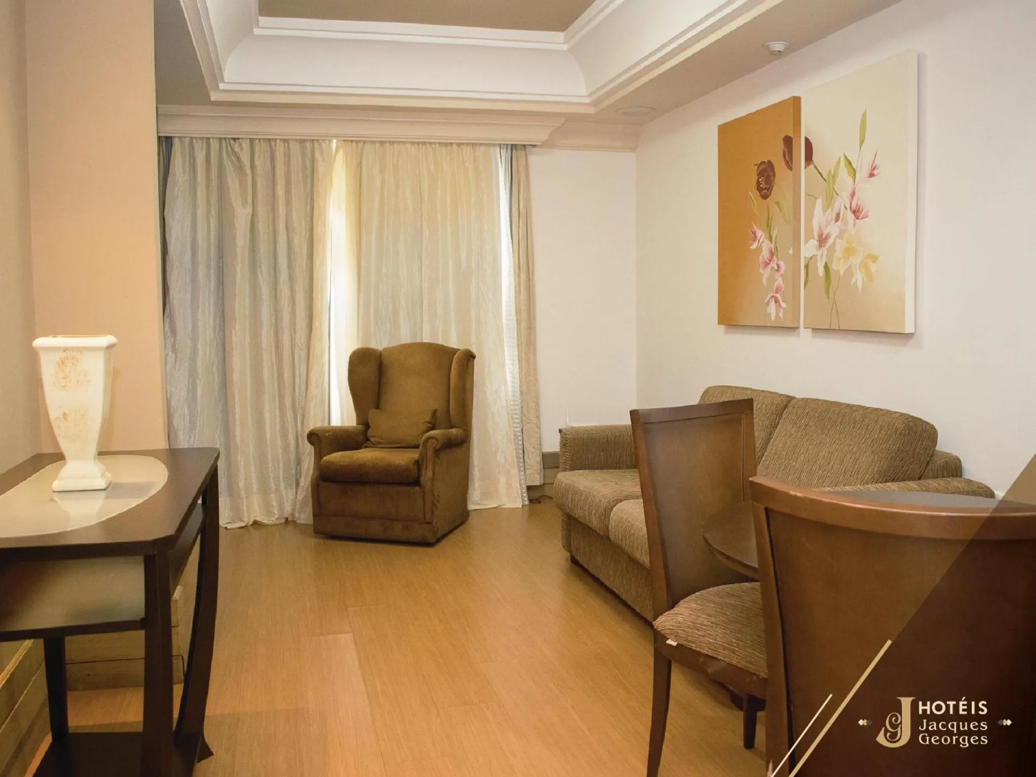 Hotel Jacques Georges Business