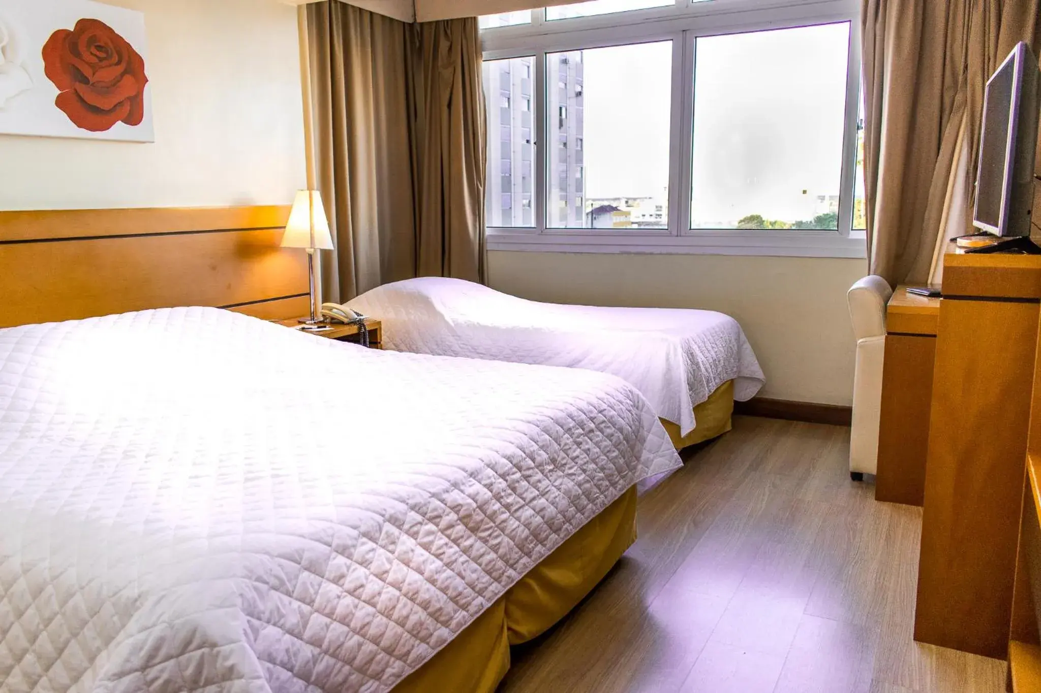 Luxury Triple Room in Hotel Jacques Georges Business Luxury Triple Room in Hotel Jacques Georges Business