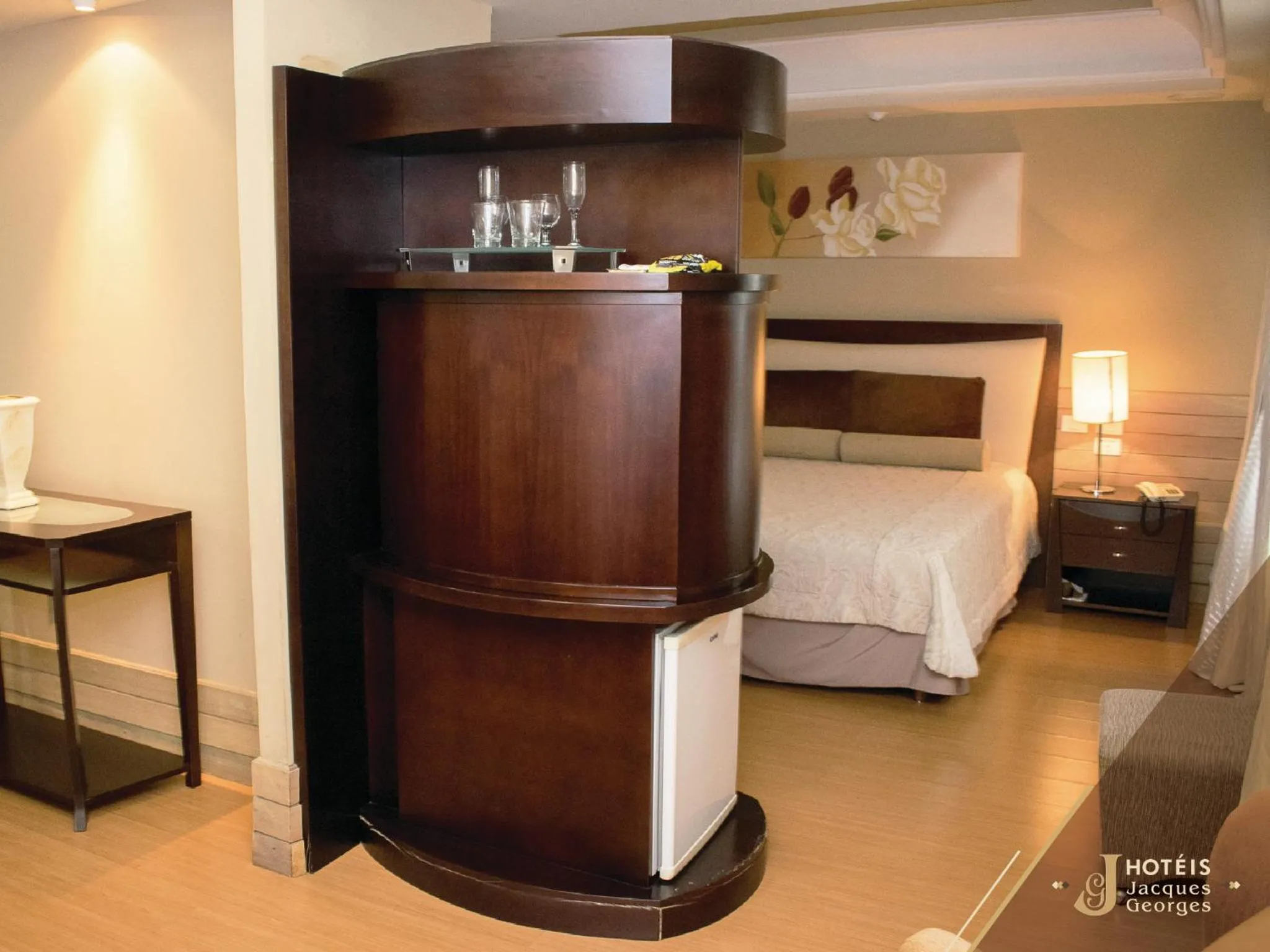 Bed in Hotel Jacques Georges Business