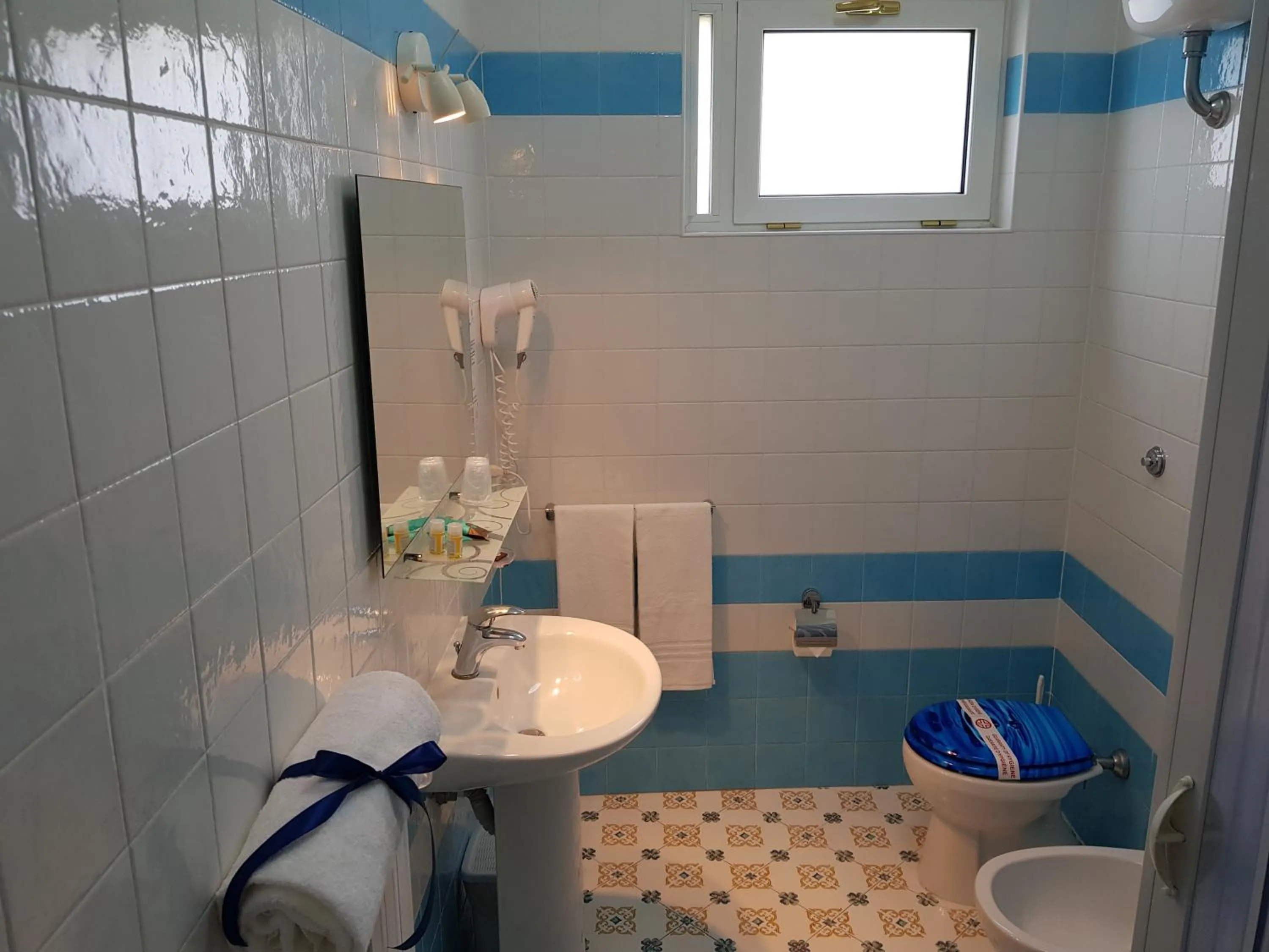 Toilet in Hotel Oriente